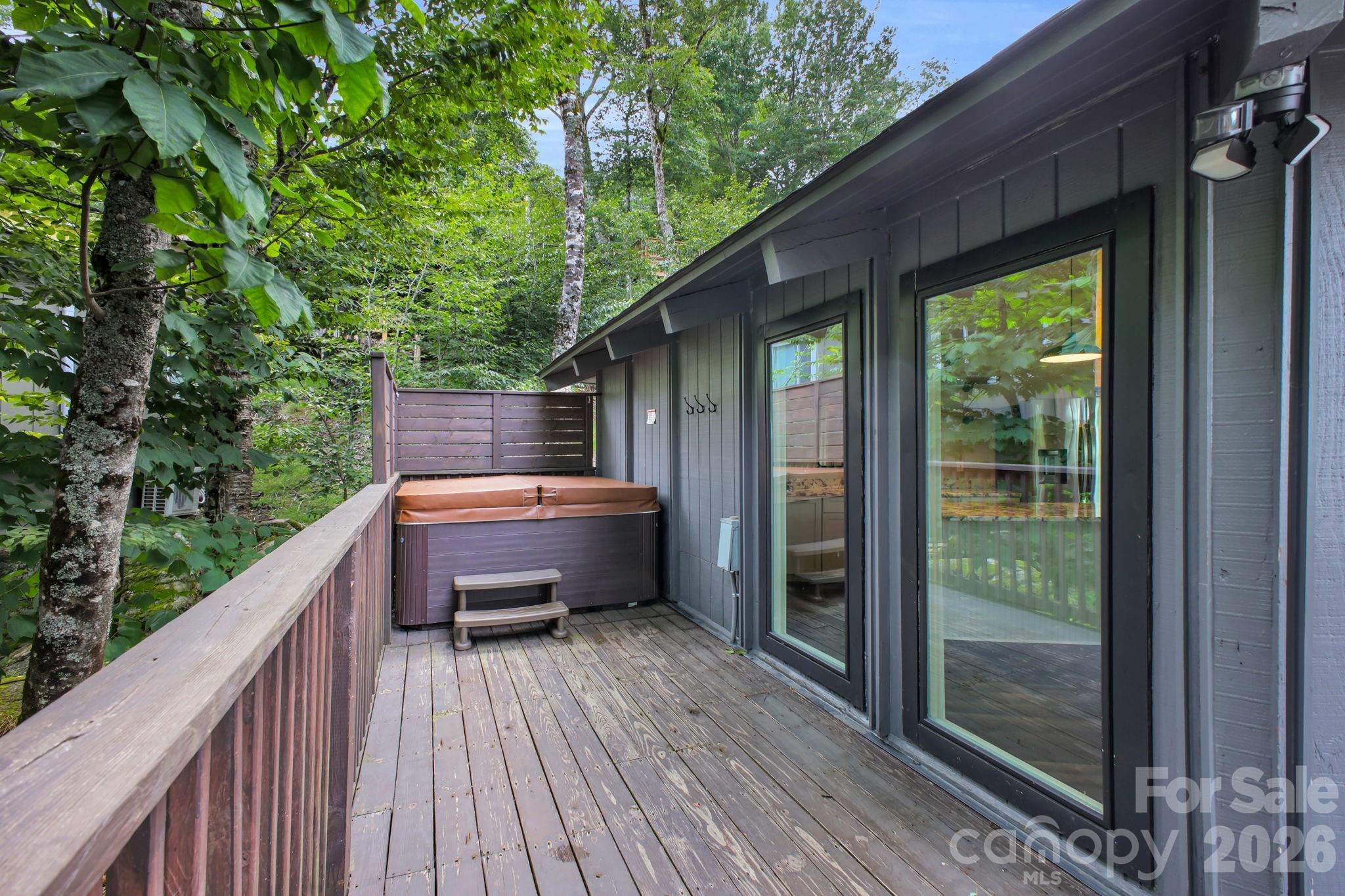 119 Beechwood Lane — Beech Mountain