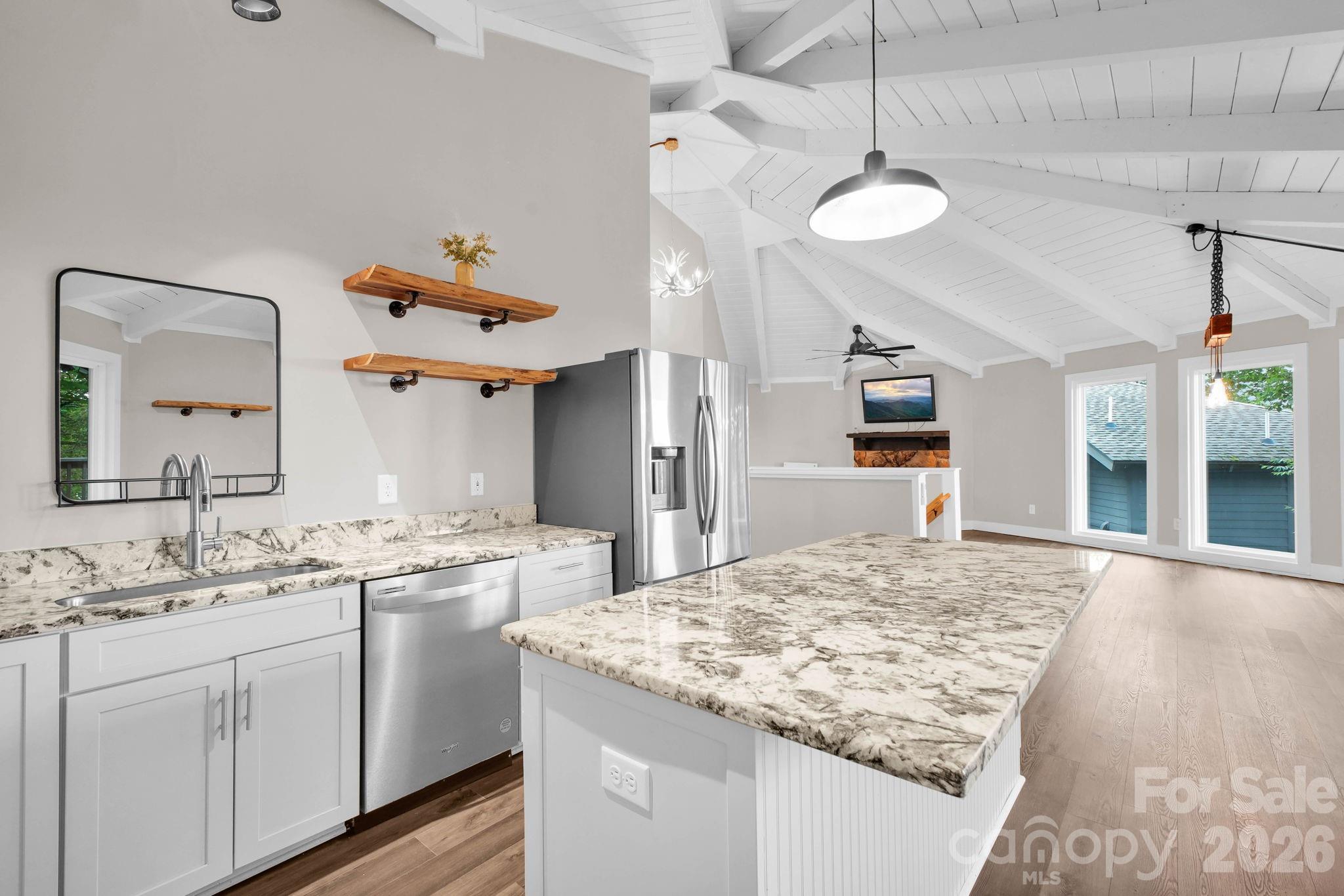119 Beechwood Lane — Beech Mountain