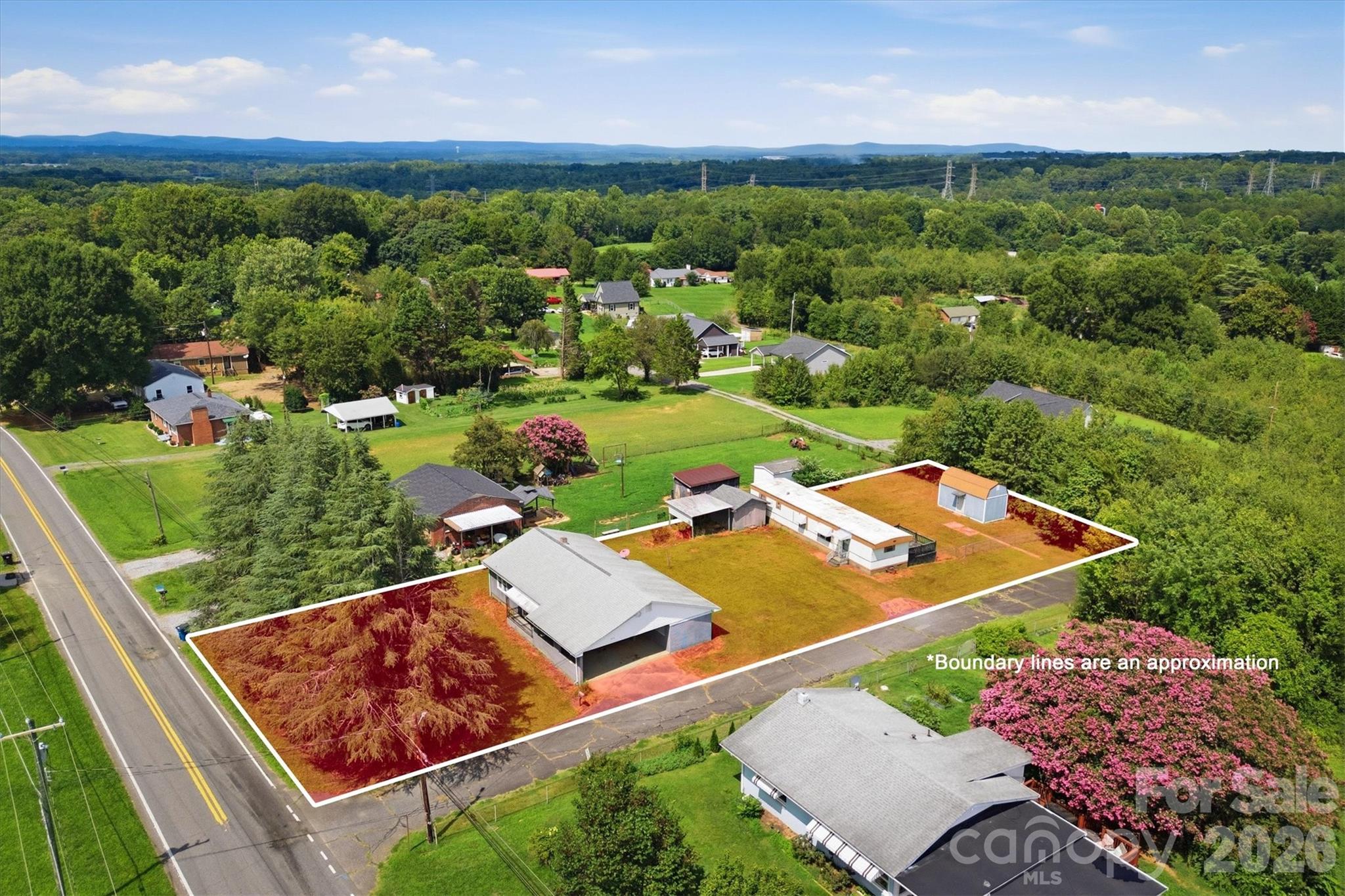 300 N Center Street — Hildebran