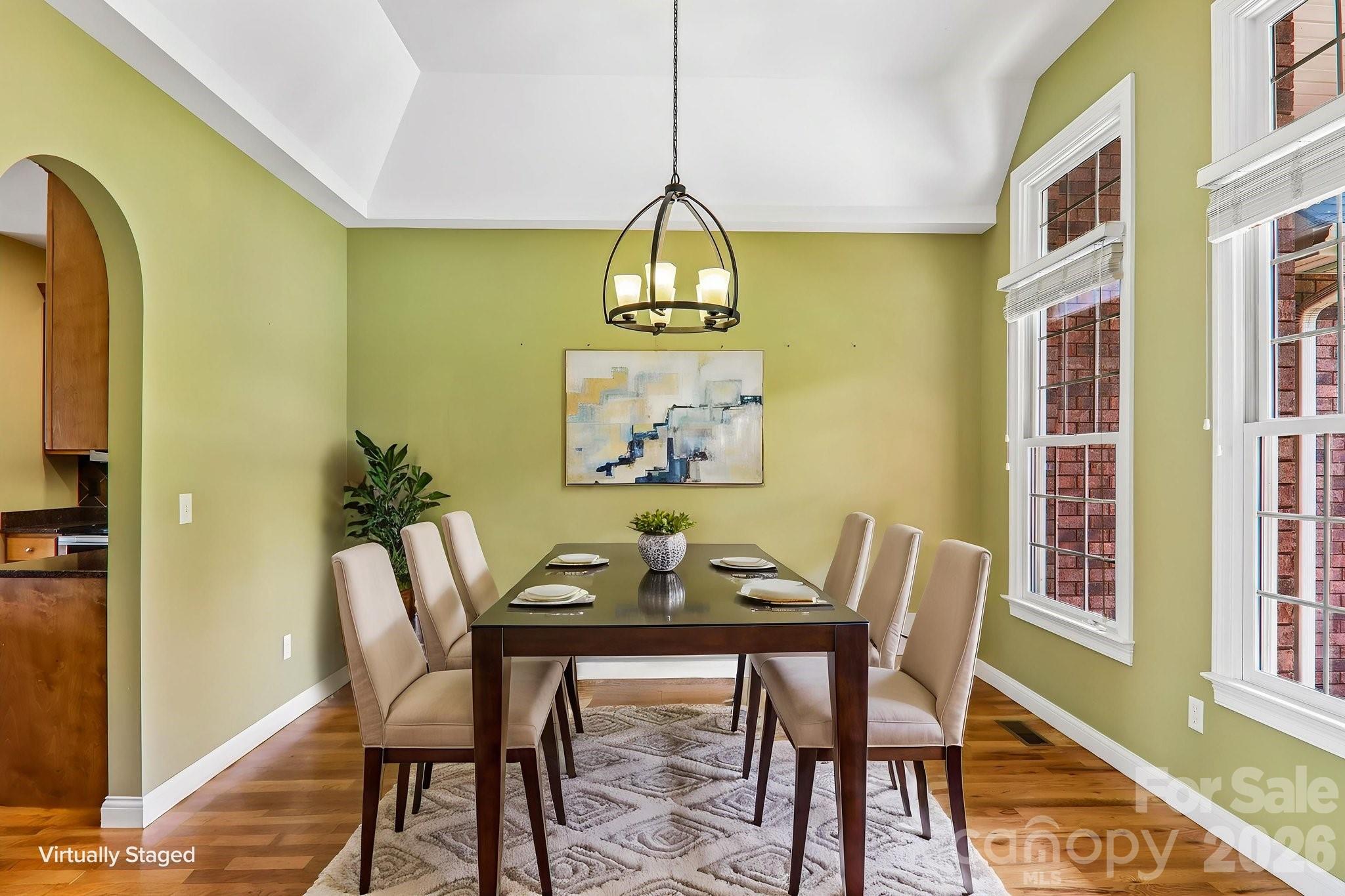 28 Tudor Crescent Court — Hendersonville