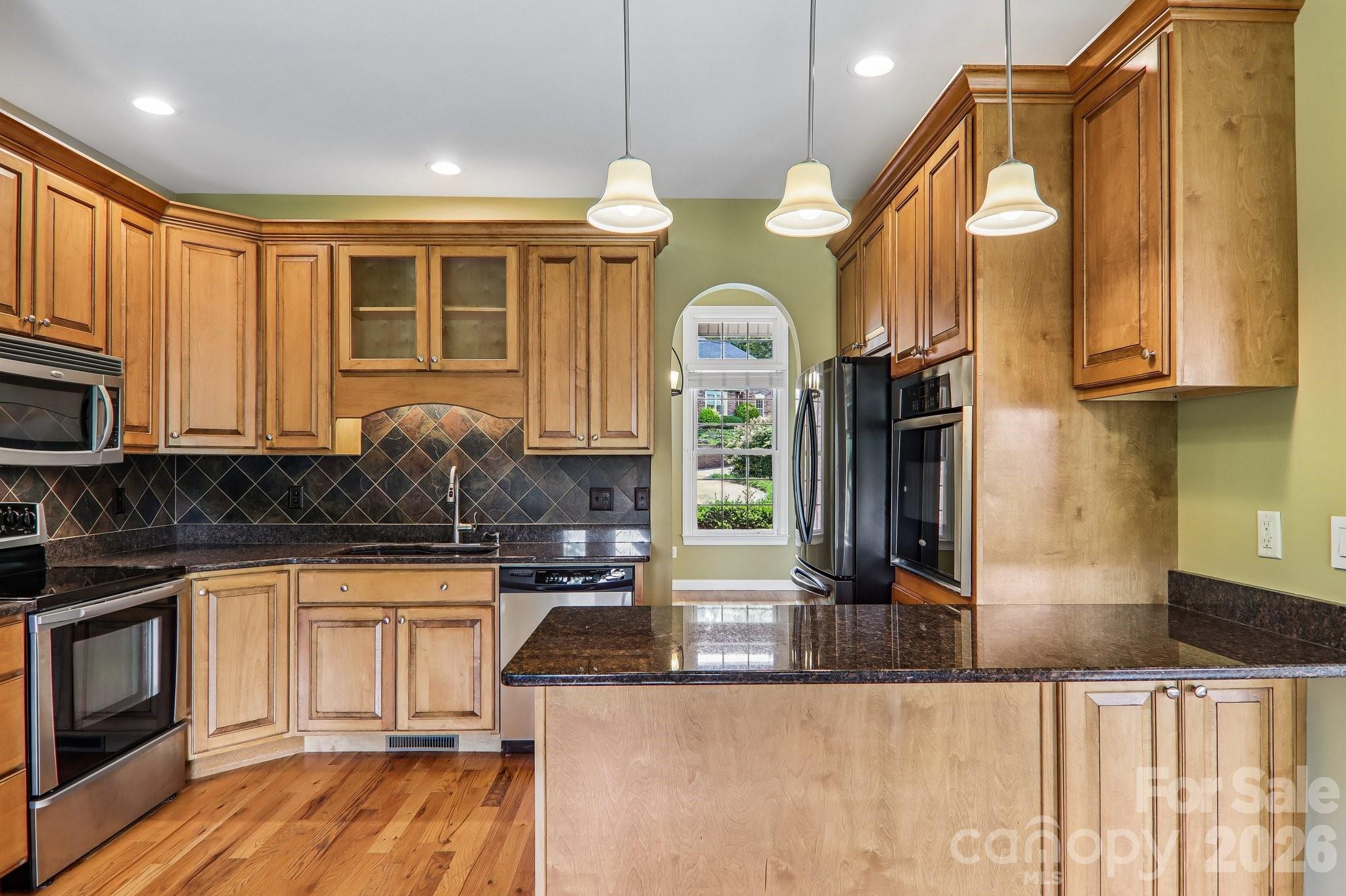 28 Tudor Crescent Court — Hendersonville