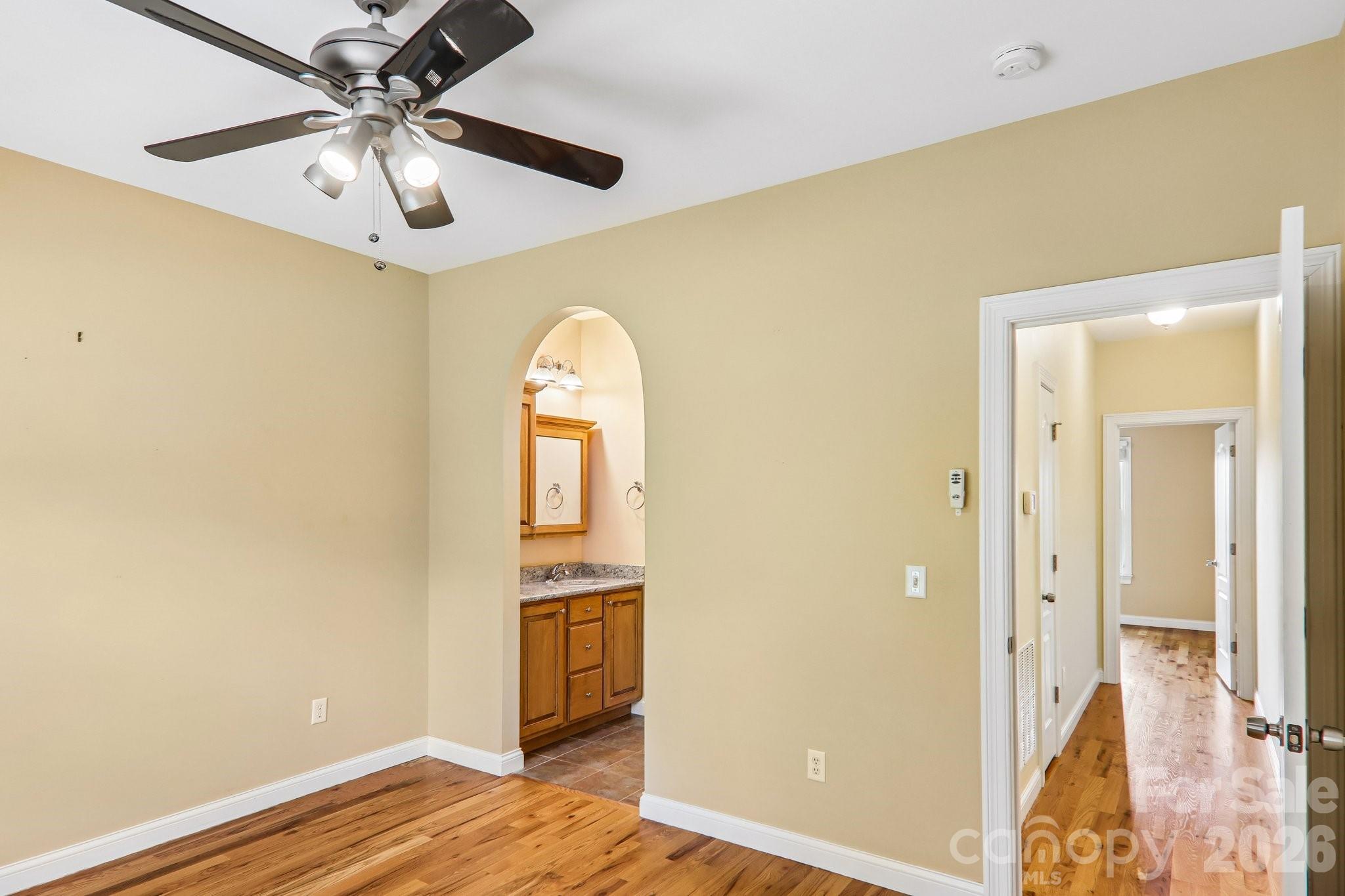 28 Tudor Crescent Court — Hendersonville