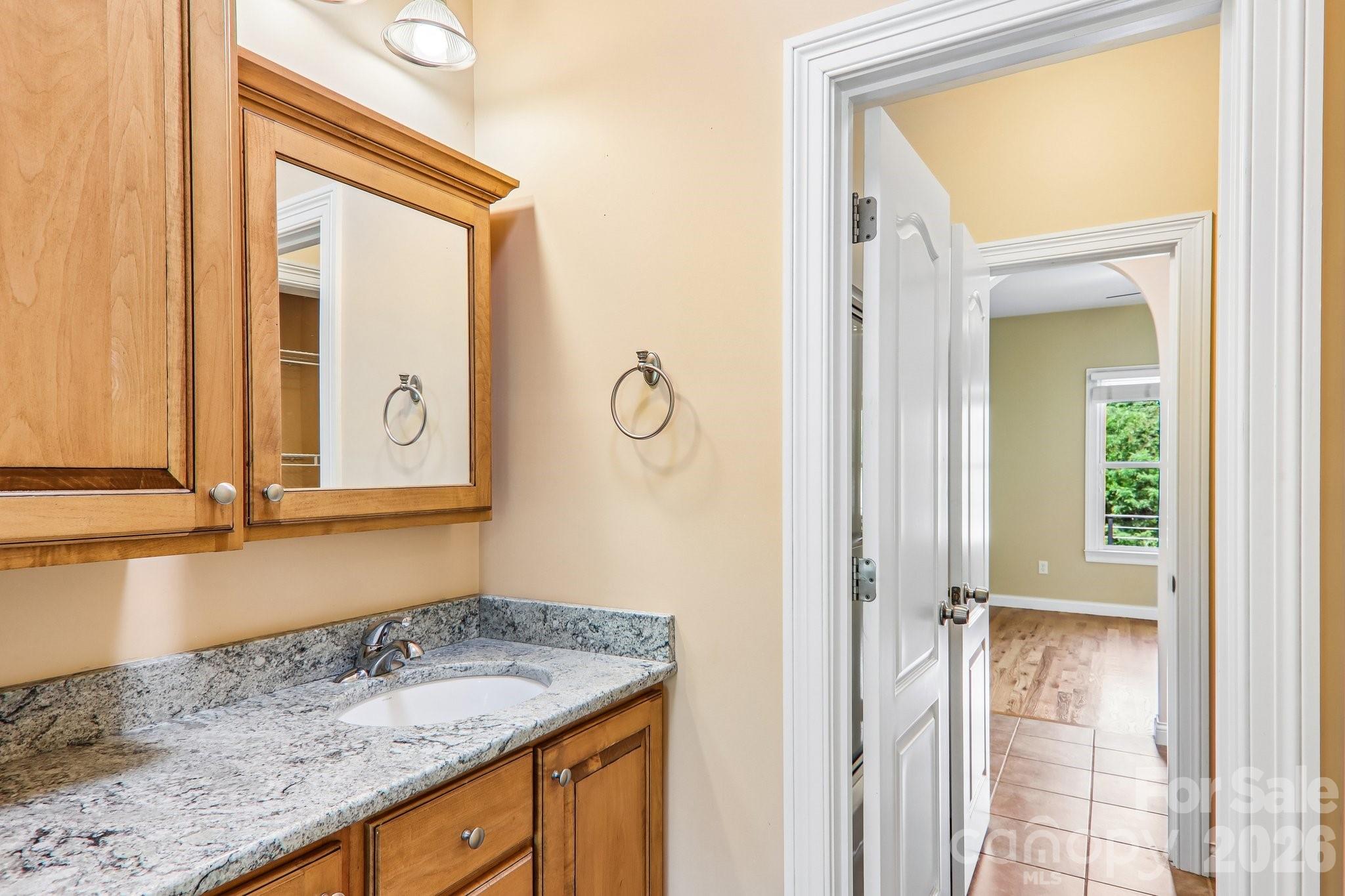 28 Tudor Crescent Court — Hendersonville