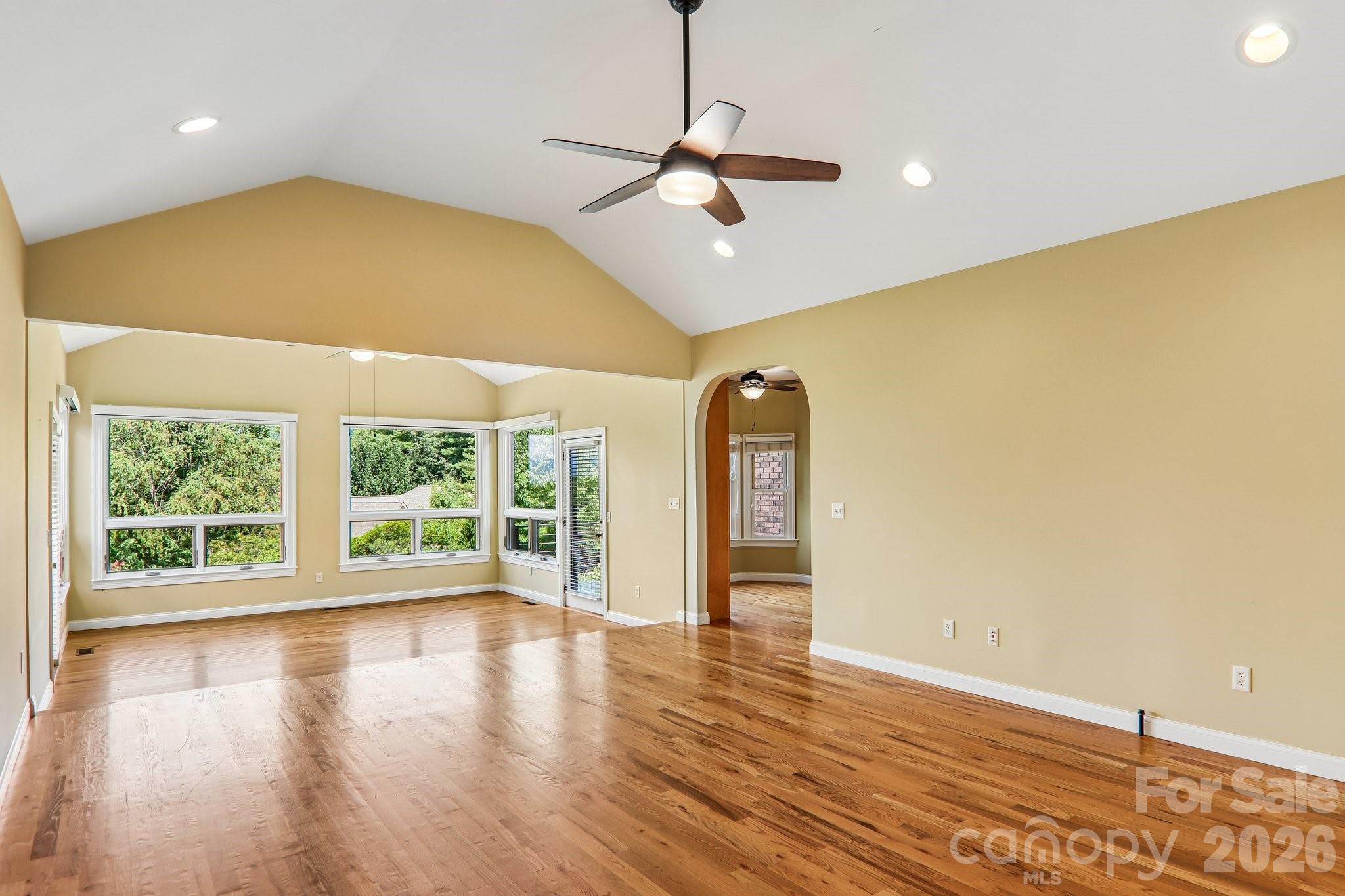 28 Tudor Crescent Court — Hendersonville