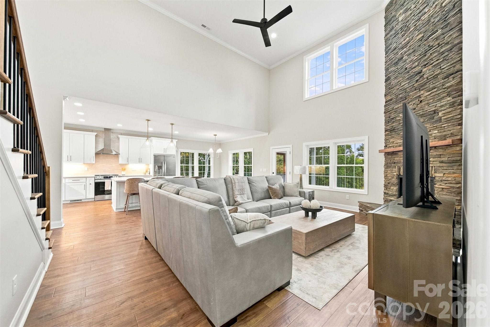 5317 Shoreline Way — Granite Falls