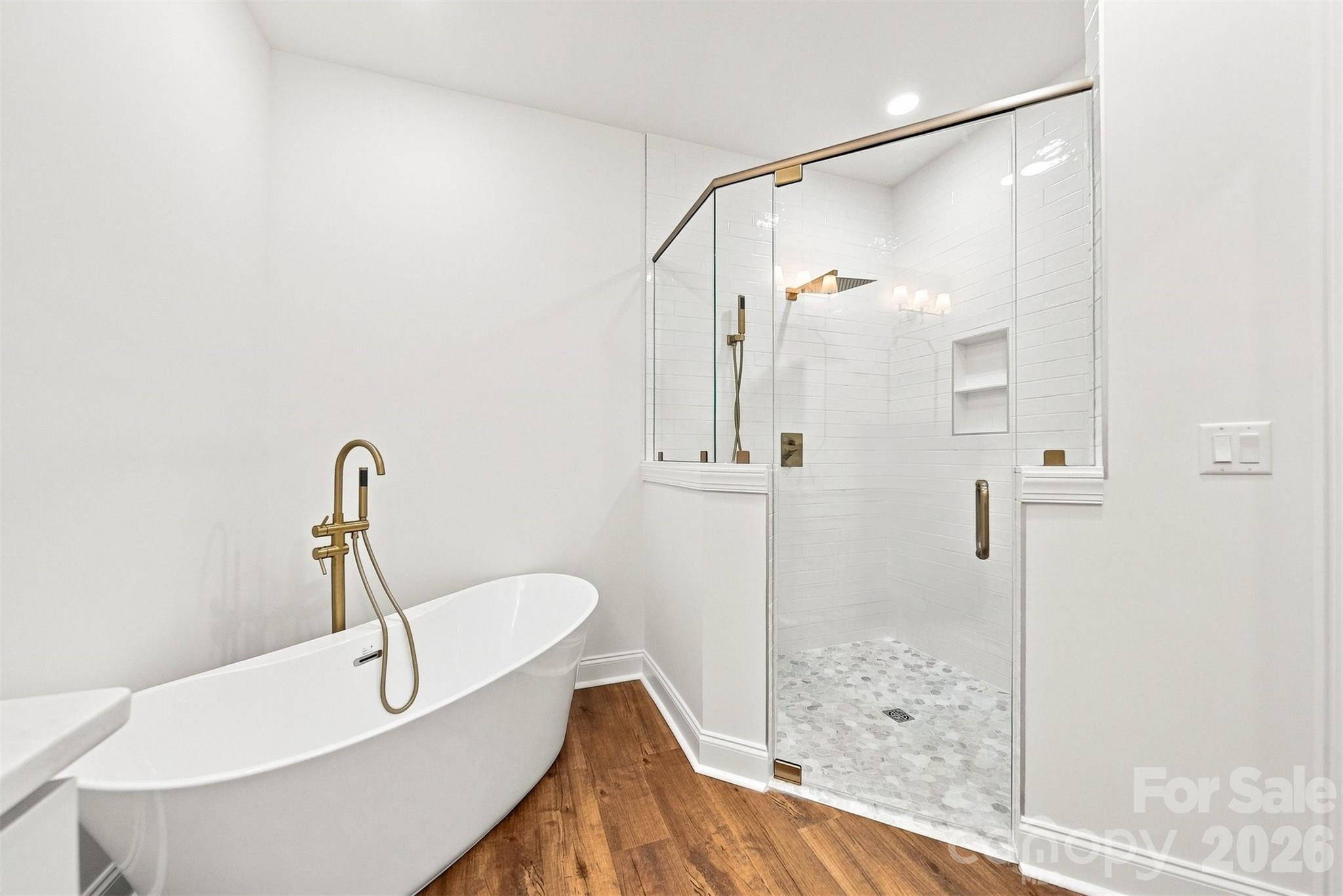 5317 Shoreline Way — Granite Falls