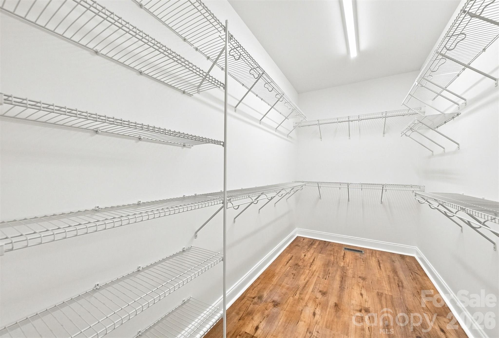 5317 Shoreline Way — Granite Falls