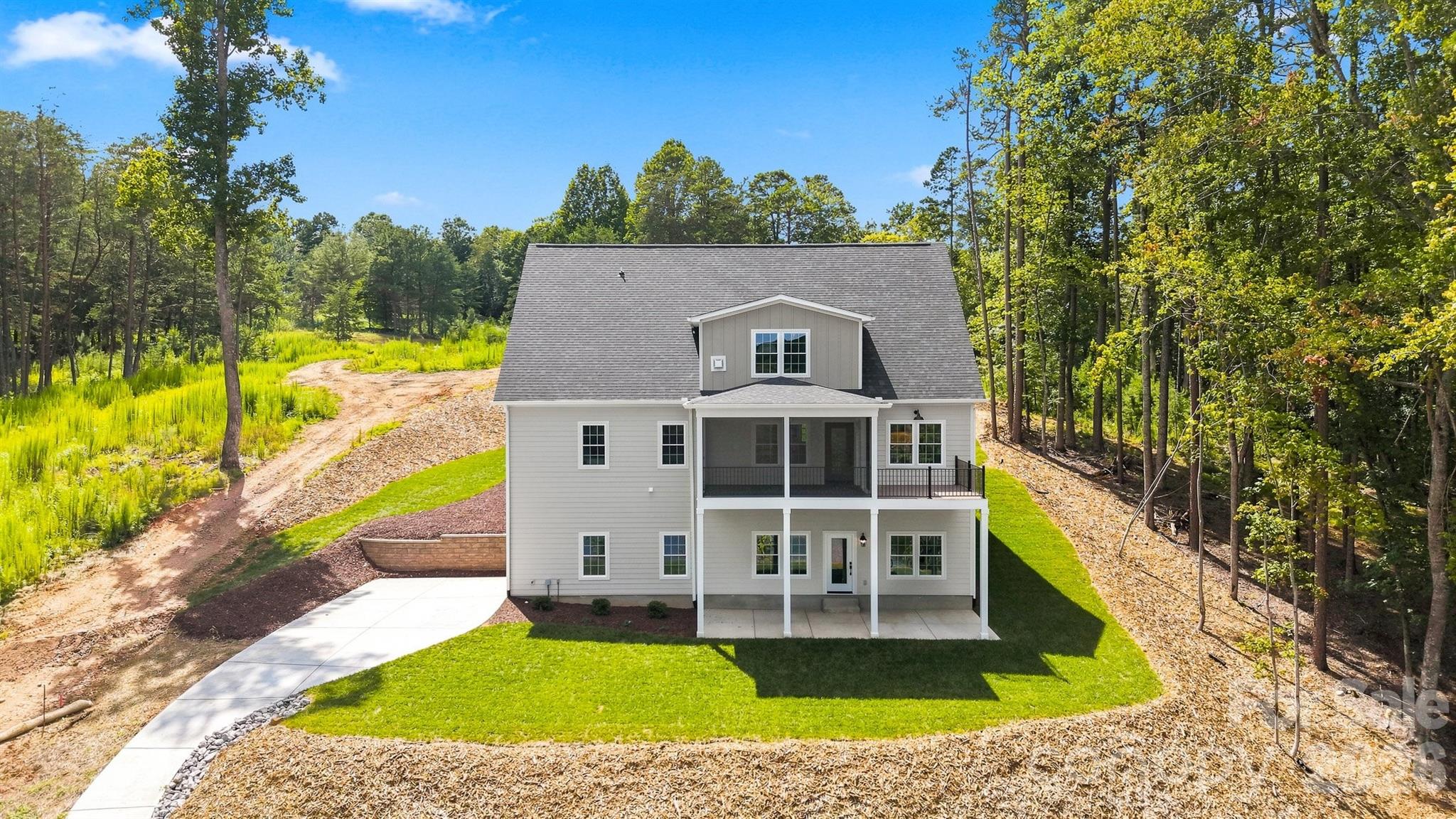5317 Shoreline Way — Granite Falls