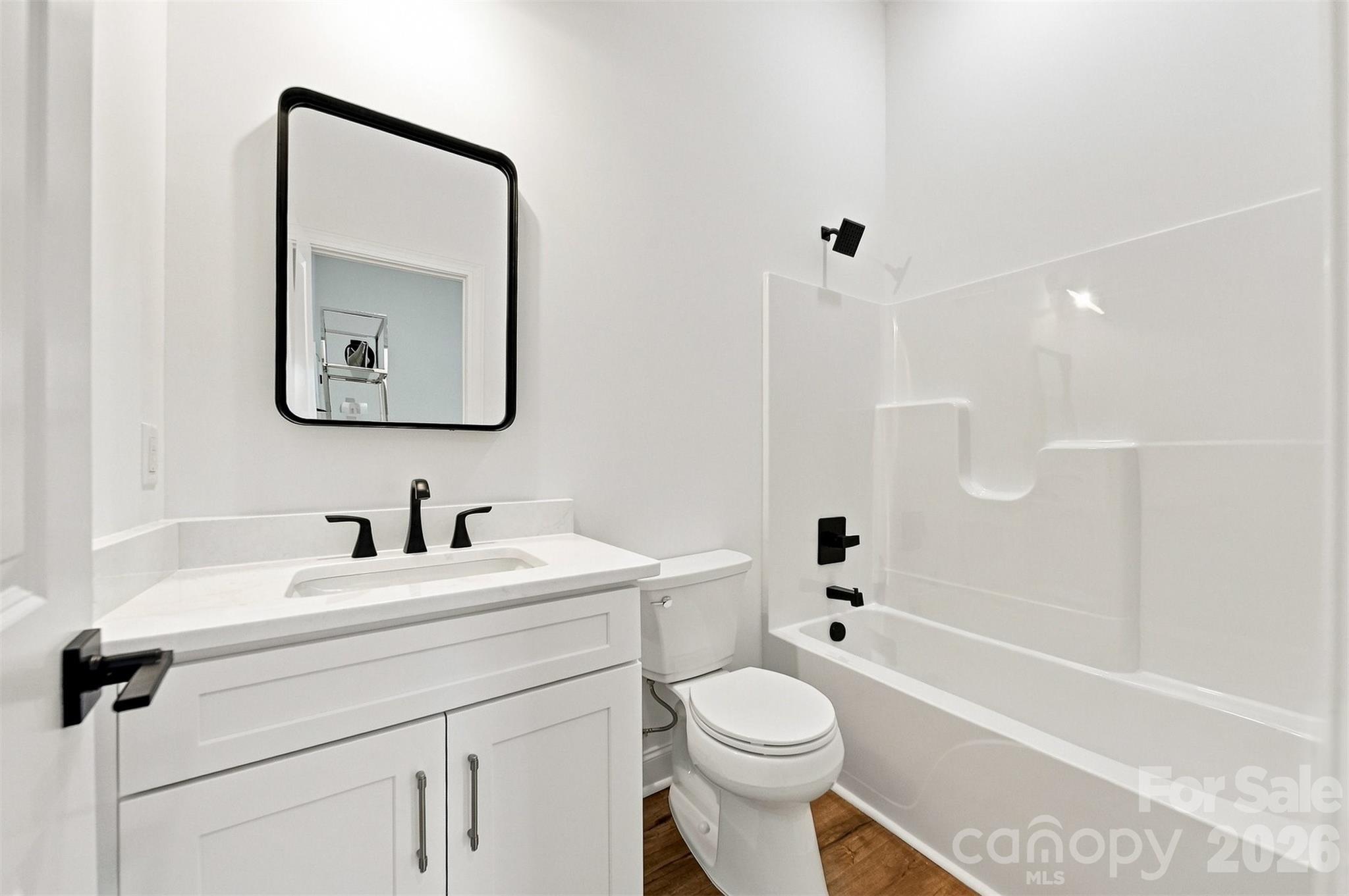 5317 Shoreline Way — Granite Falls