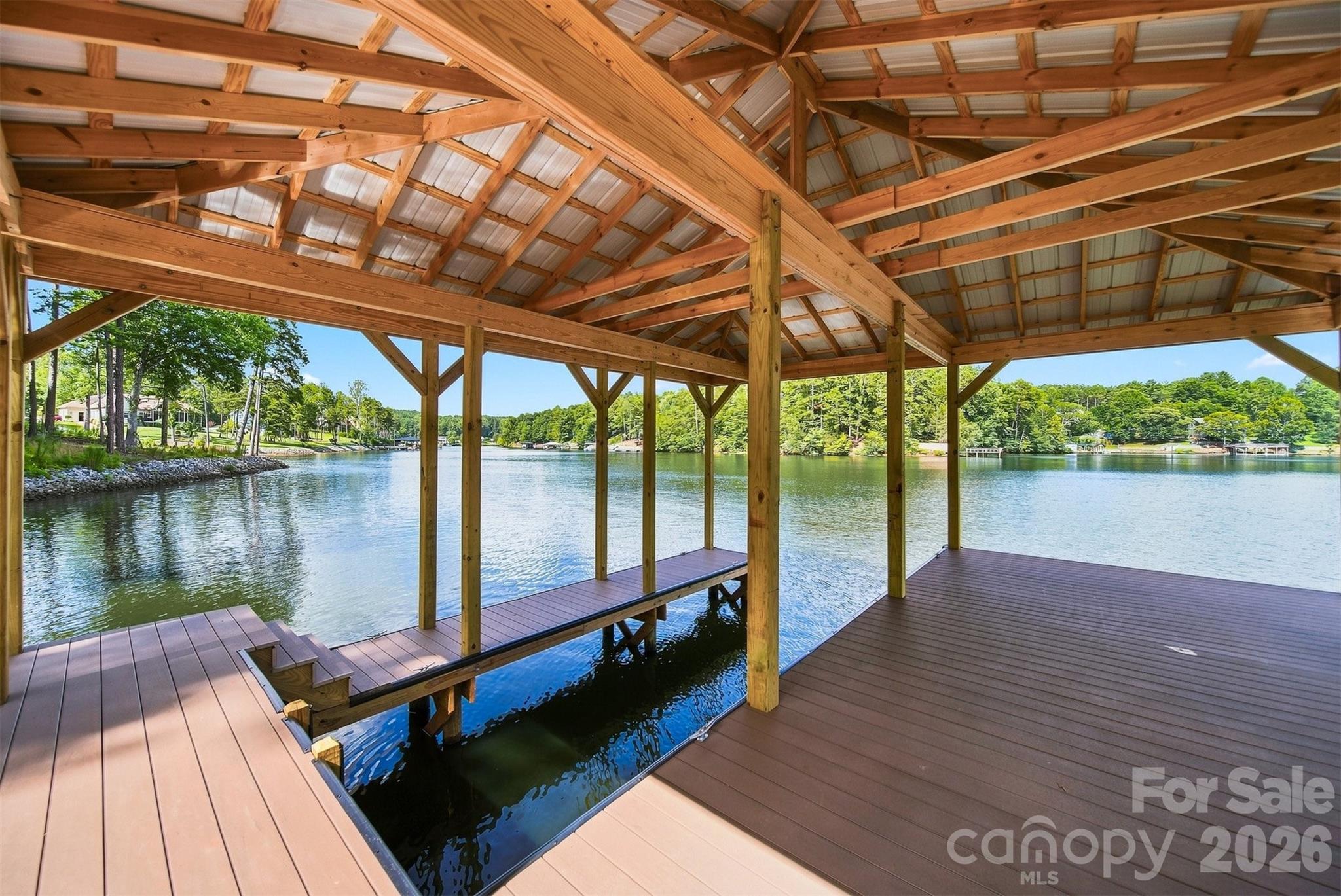 5317 Shoreline Way — Granite Falls