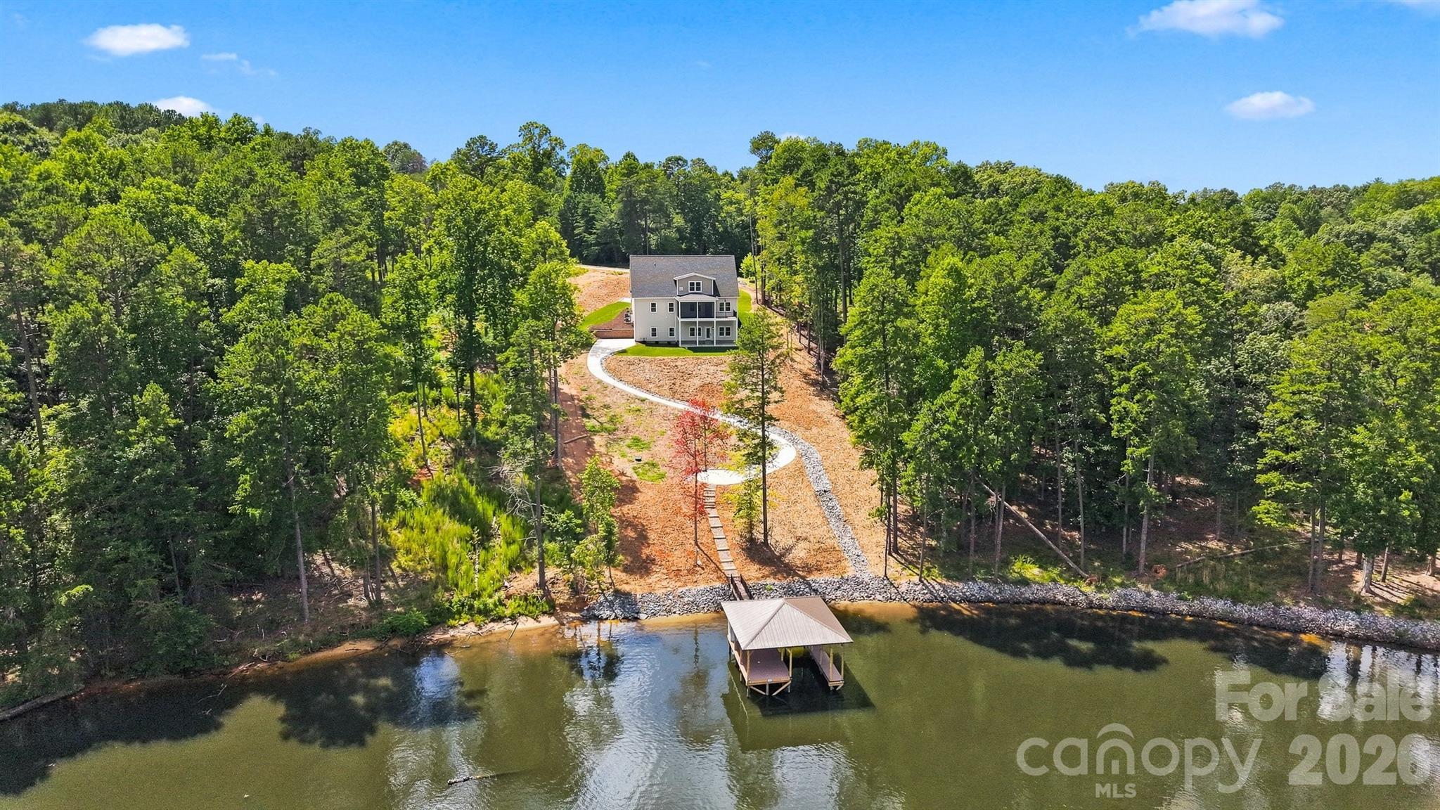 5317 Shoreline Way — Granite Falls