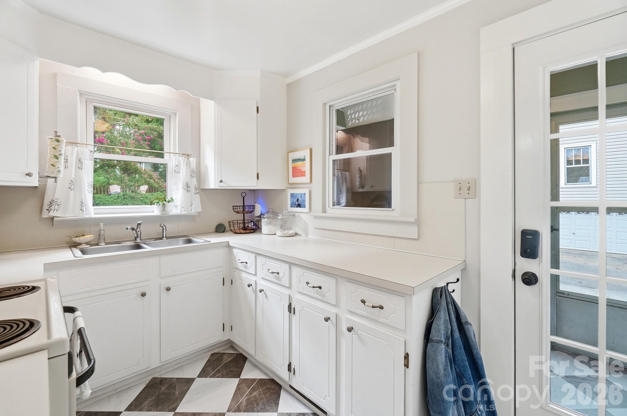69 Fryling Avenue SW — Concord