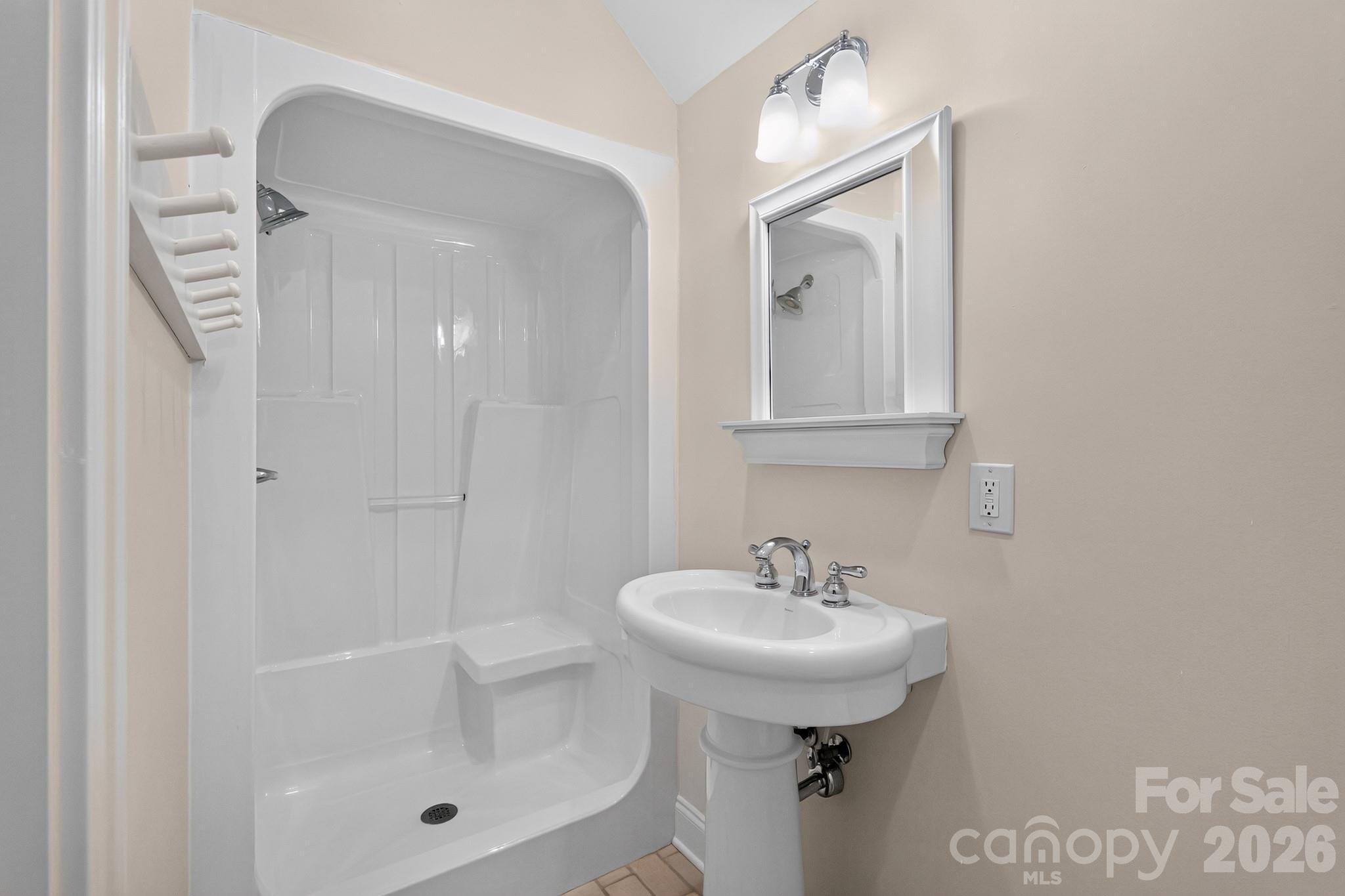 745 Saint Andrews Road — Statesville