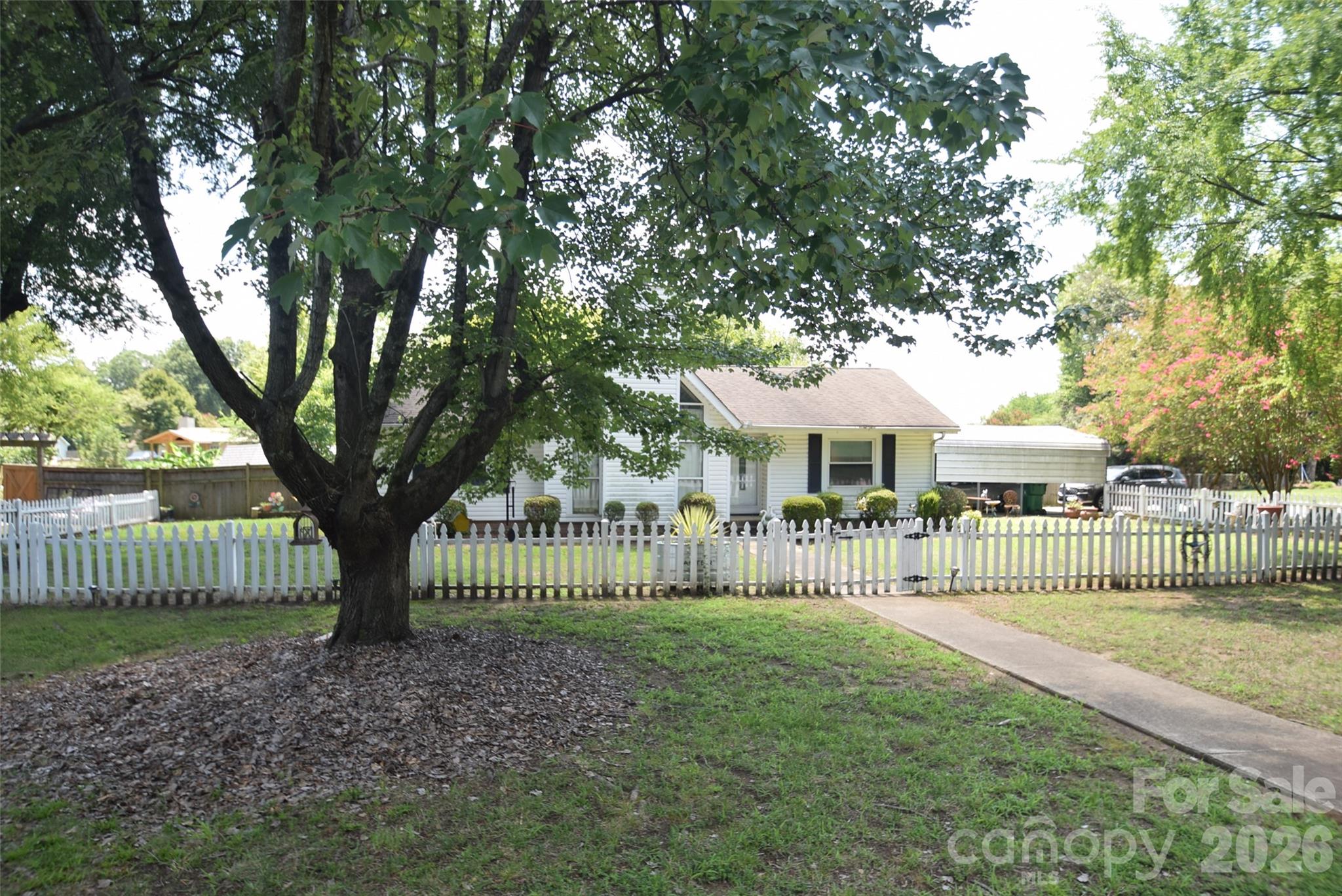 12202 Charing Grove Lane — Charlotte