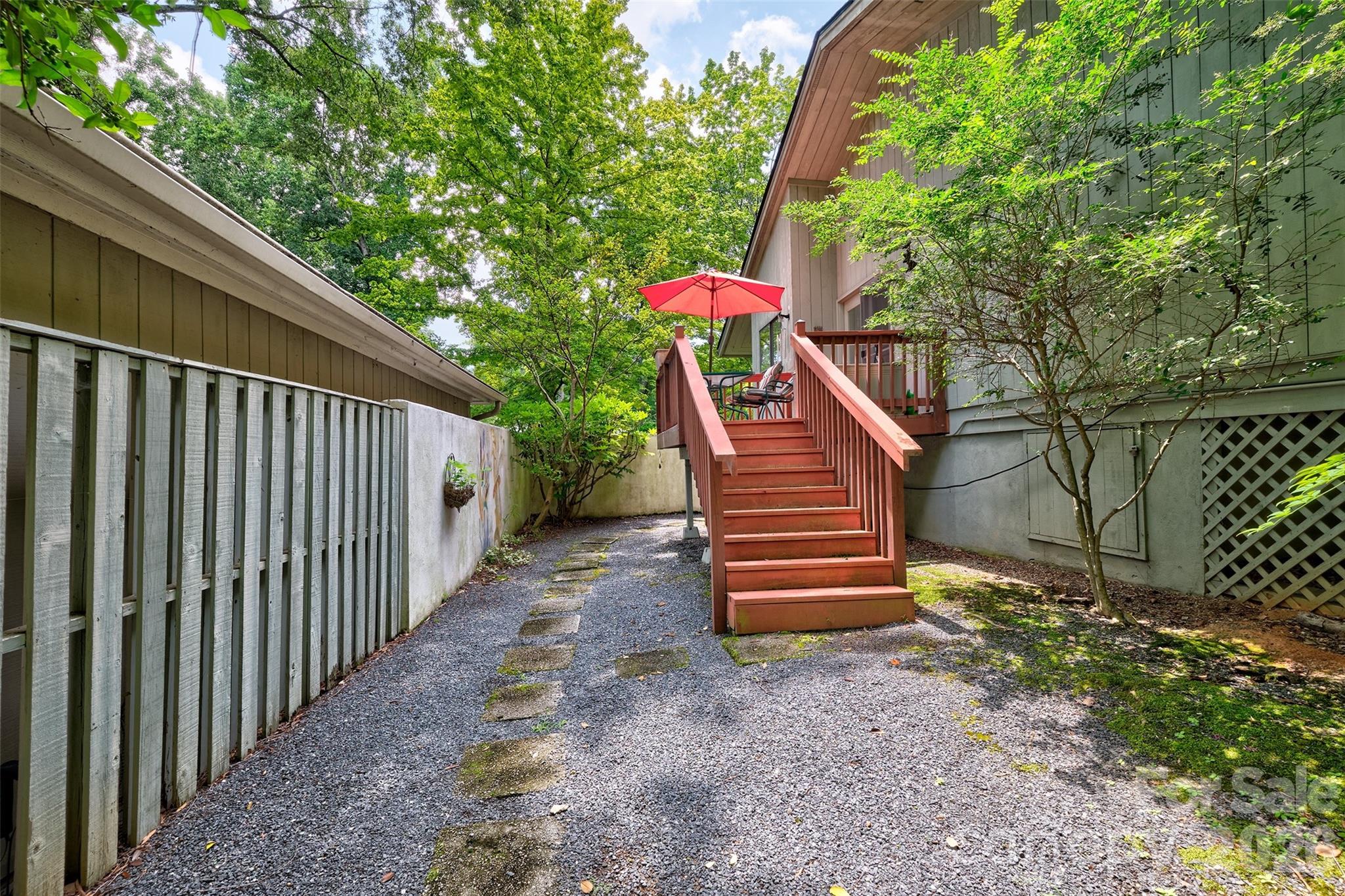 3 King Haigler Chase Street — Lake Wylie