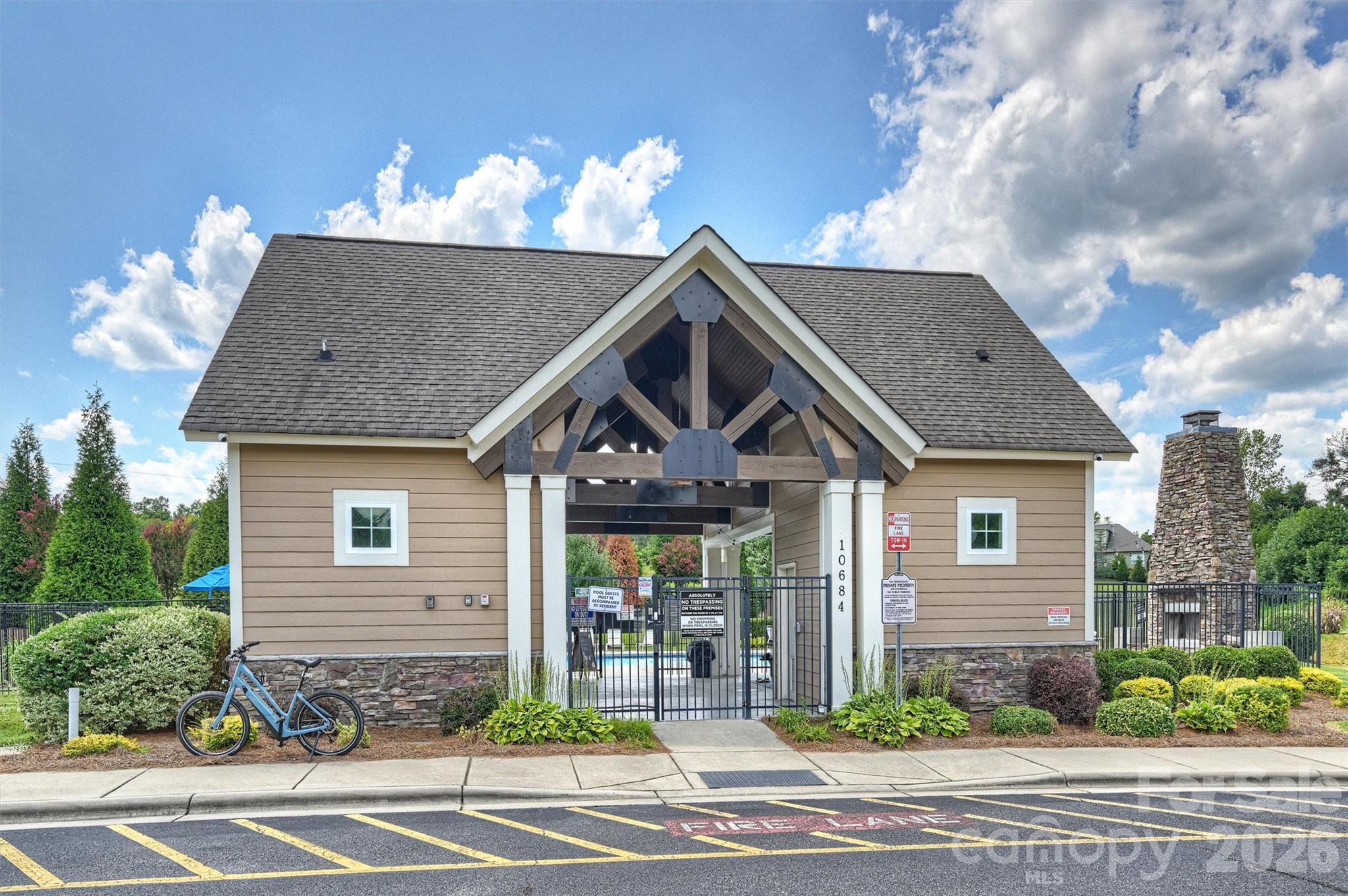 10542 Sweethaven Lane — Harrisburg