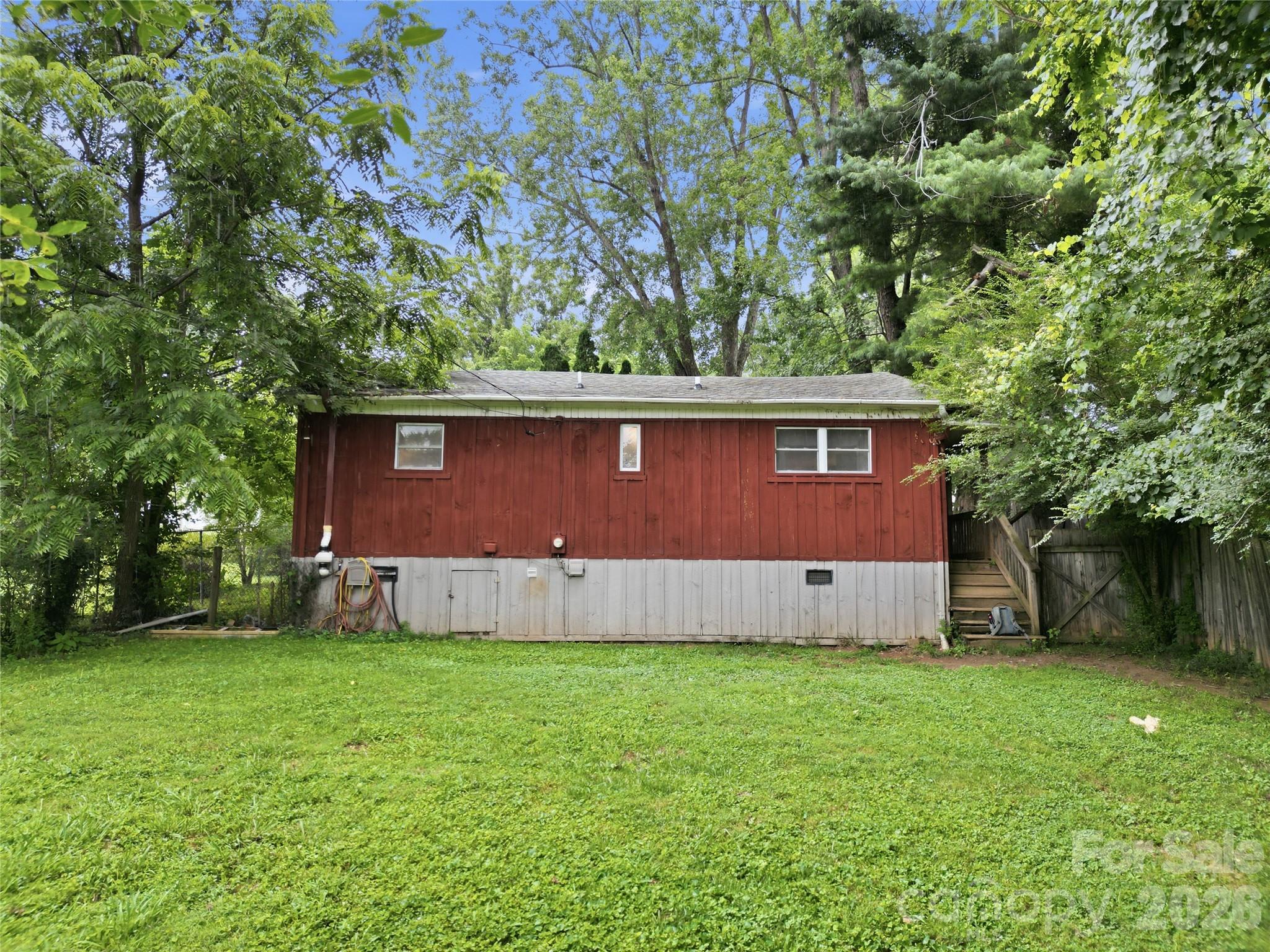 307 Beverly Avenue — Hendersonville