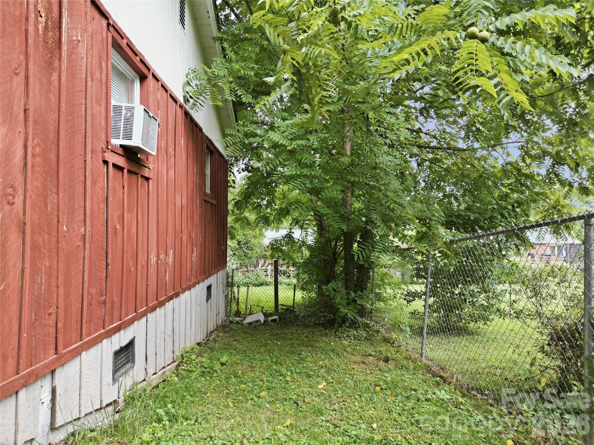 307 Beverly Avenue — Hendersonville