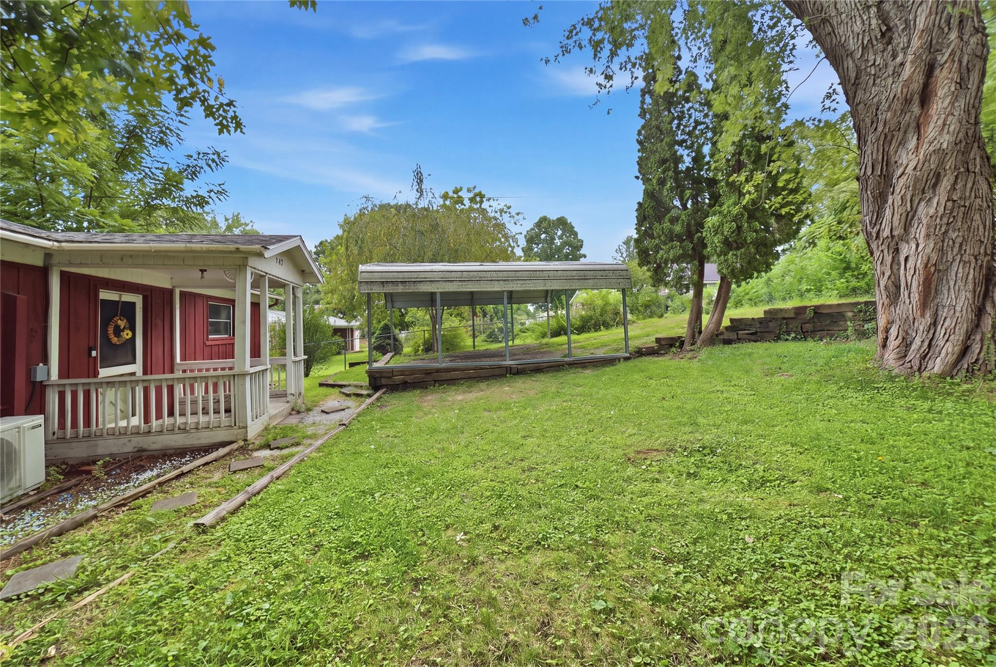 307 Beverly Avenue — Hendersonville