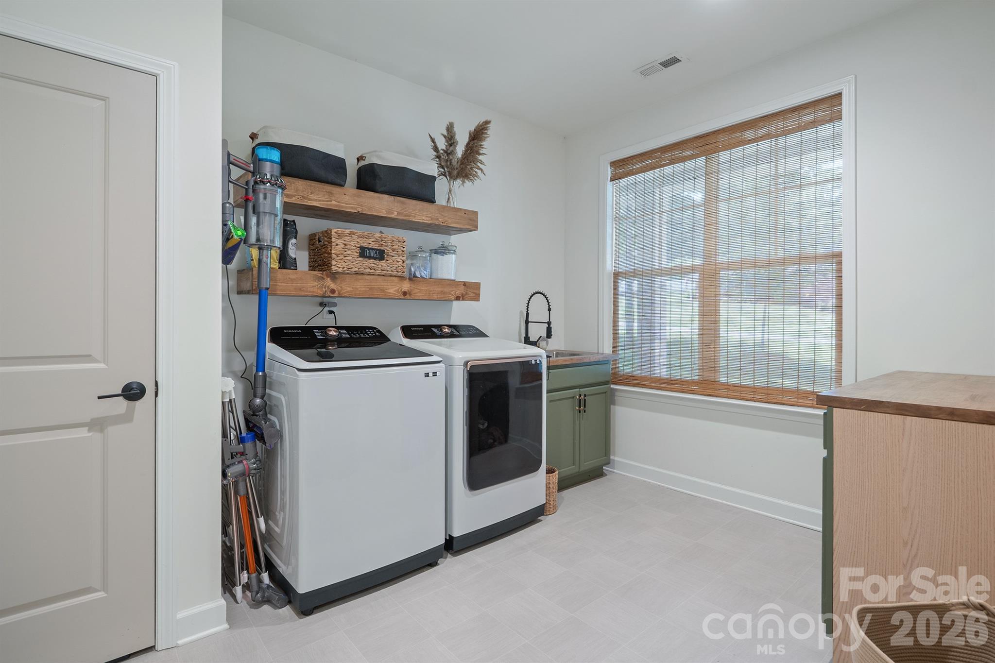 2976 Walter Drive NW — Concord
