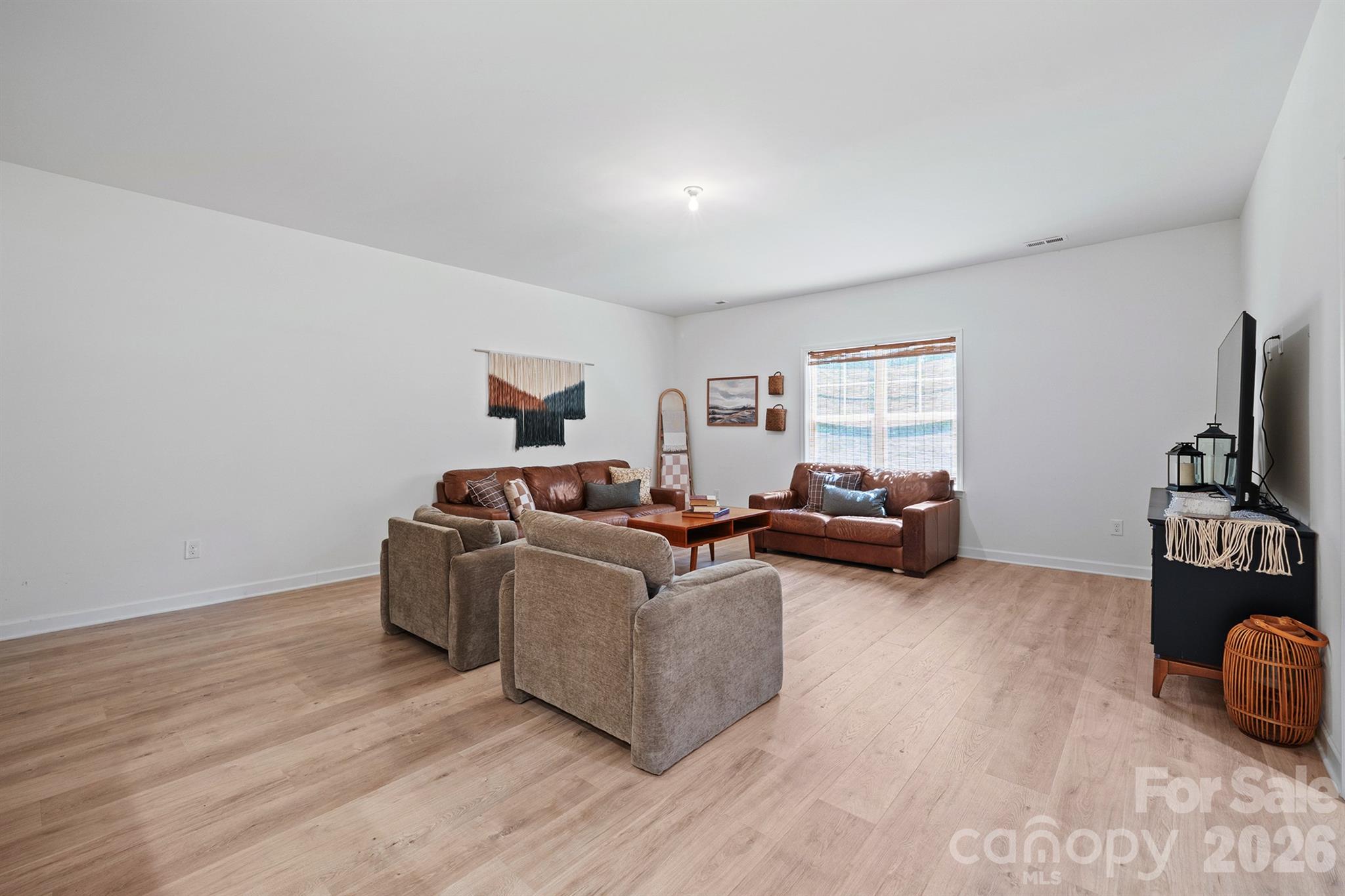 2976 Walter Drive NW — Concord