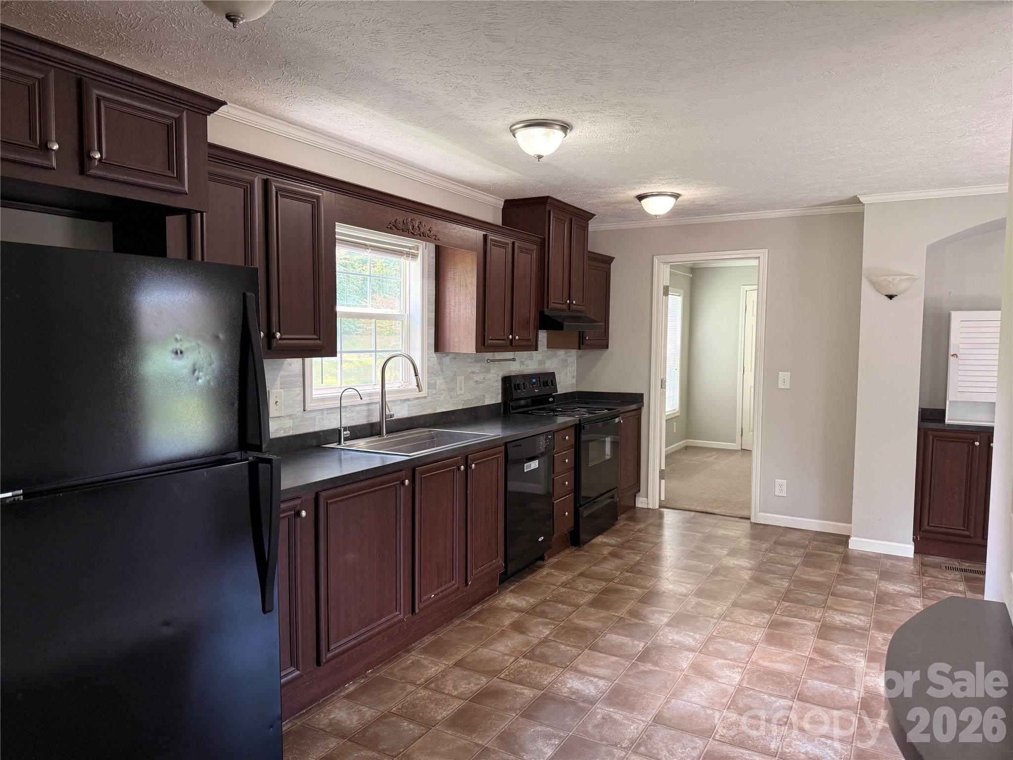 166 Albert Drive — Flat Rock