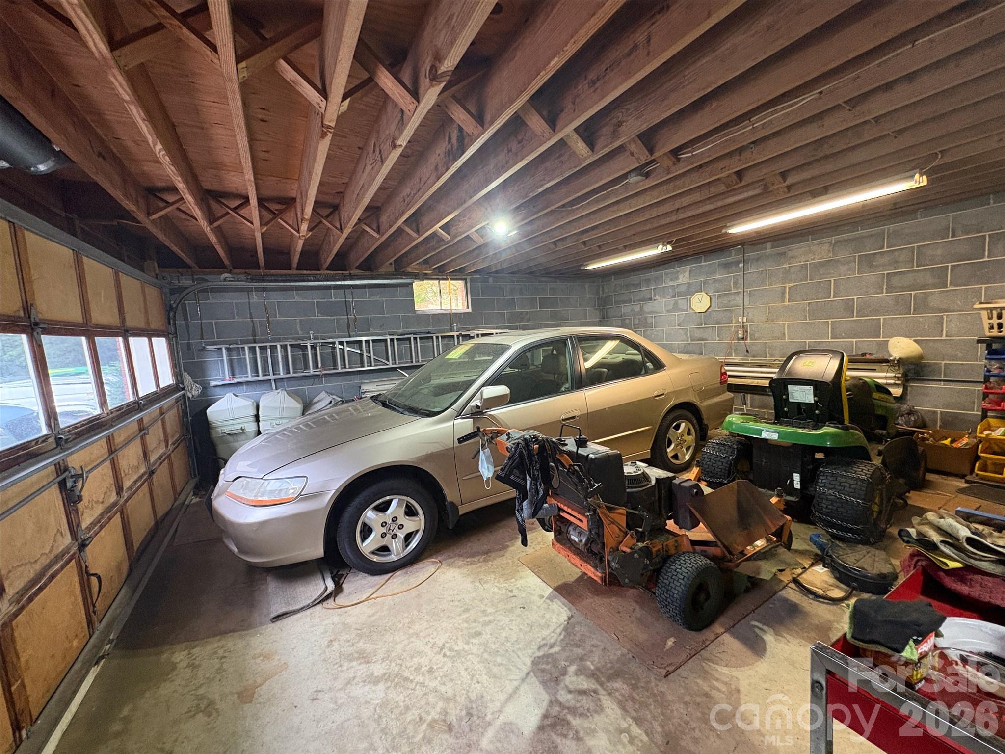 11 Thornberry Drive — Alexander
