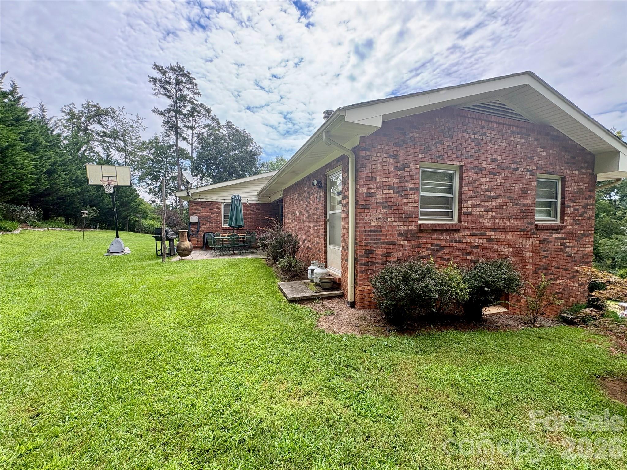 11 Thornberry Drive — Alexander