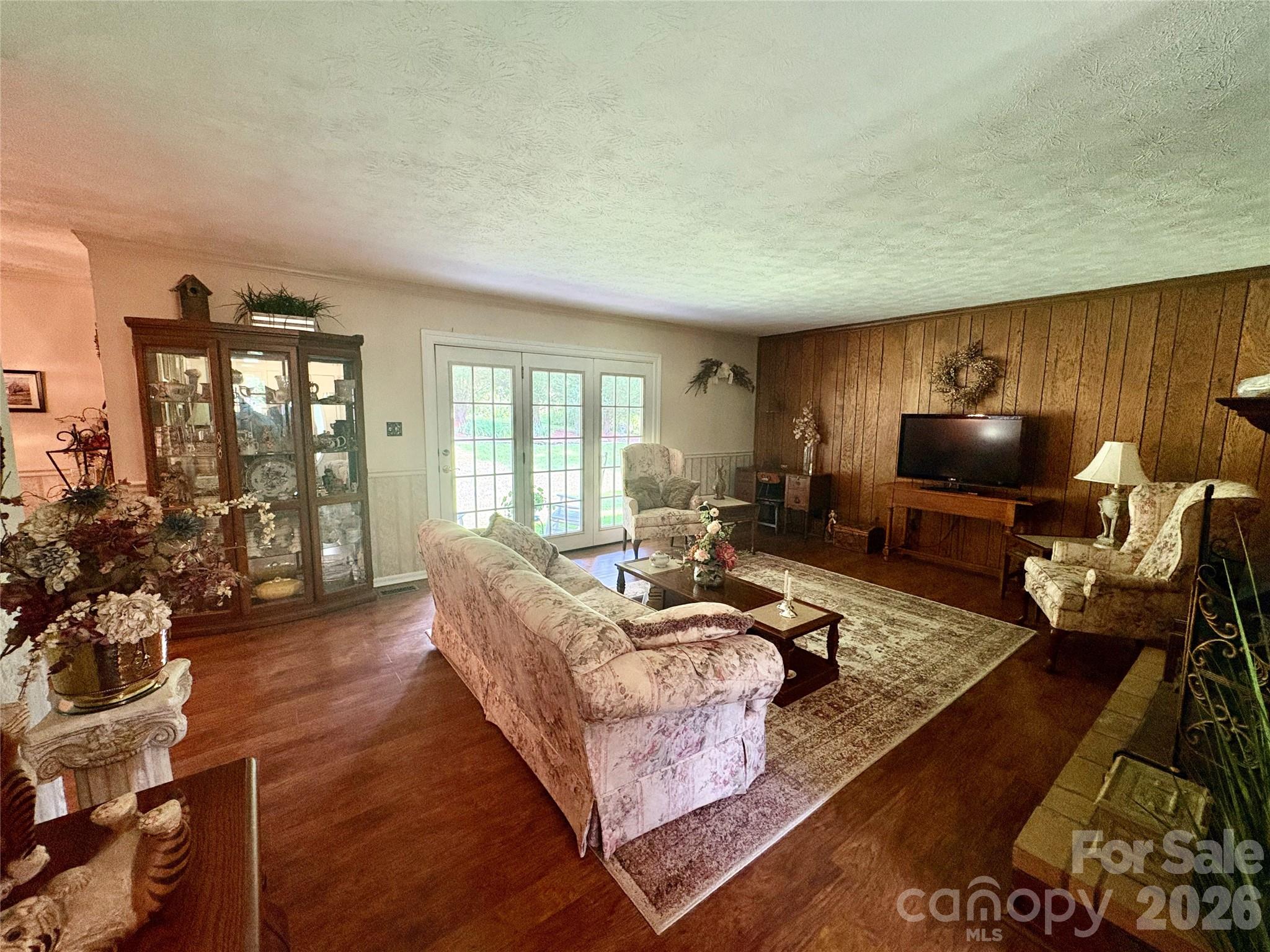 11 Thornberry Drive — Alexander