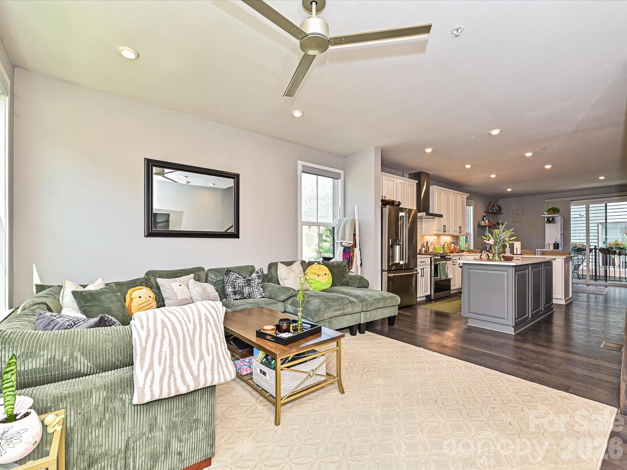 143 Music Hall Way — Charlotte