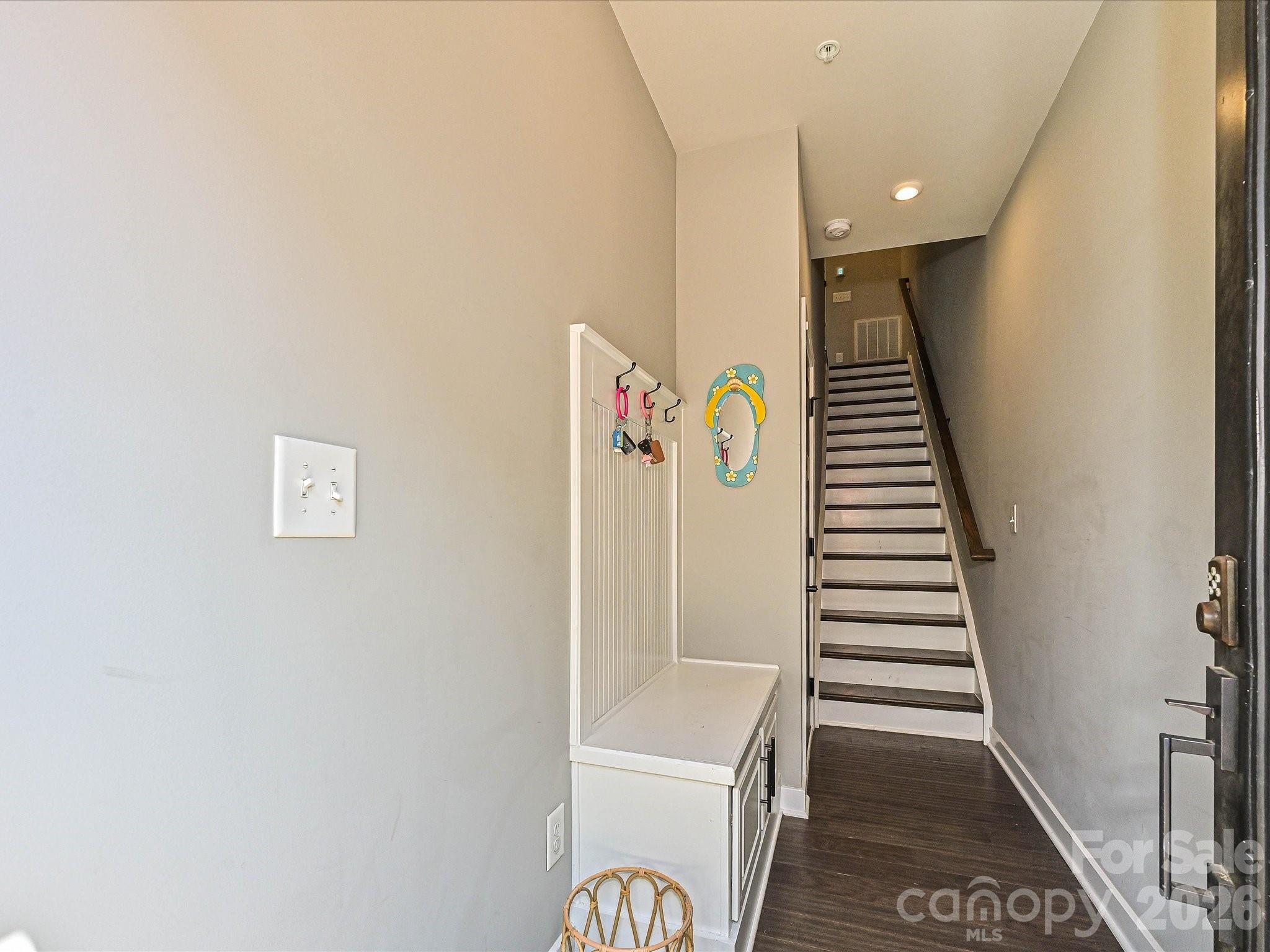 143 Music Hall Way — Charlotte