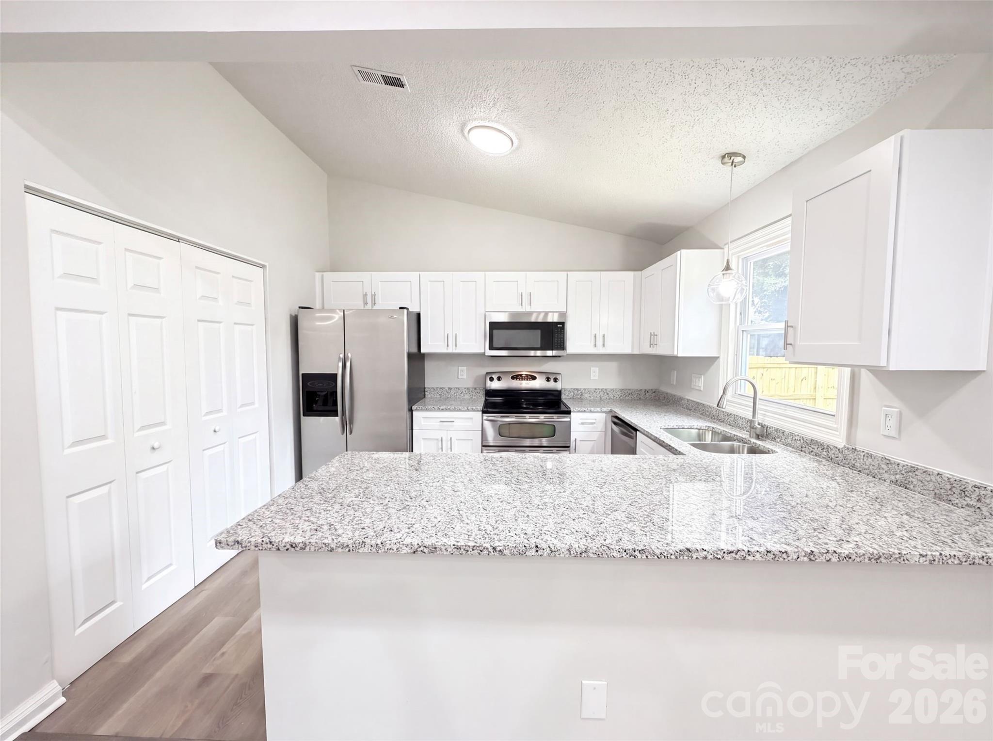 8822 Hunter Green Lane — Charlotte