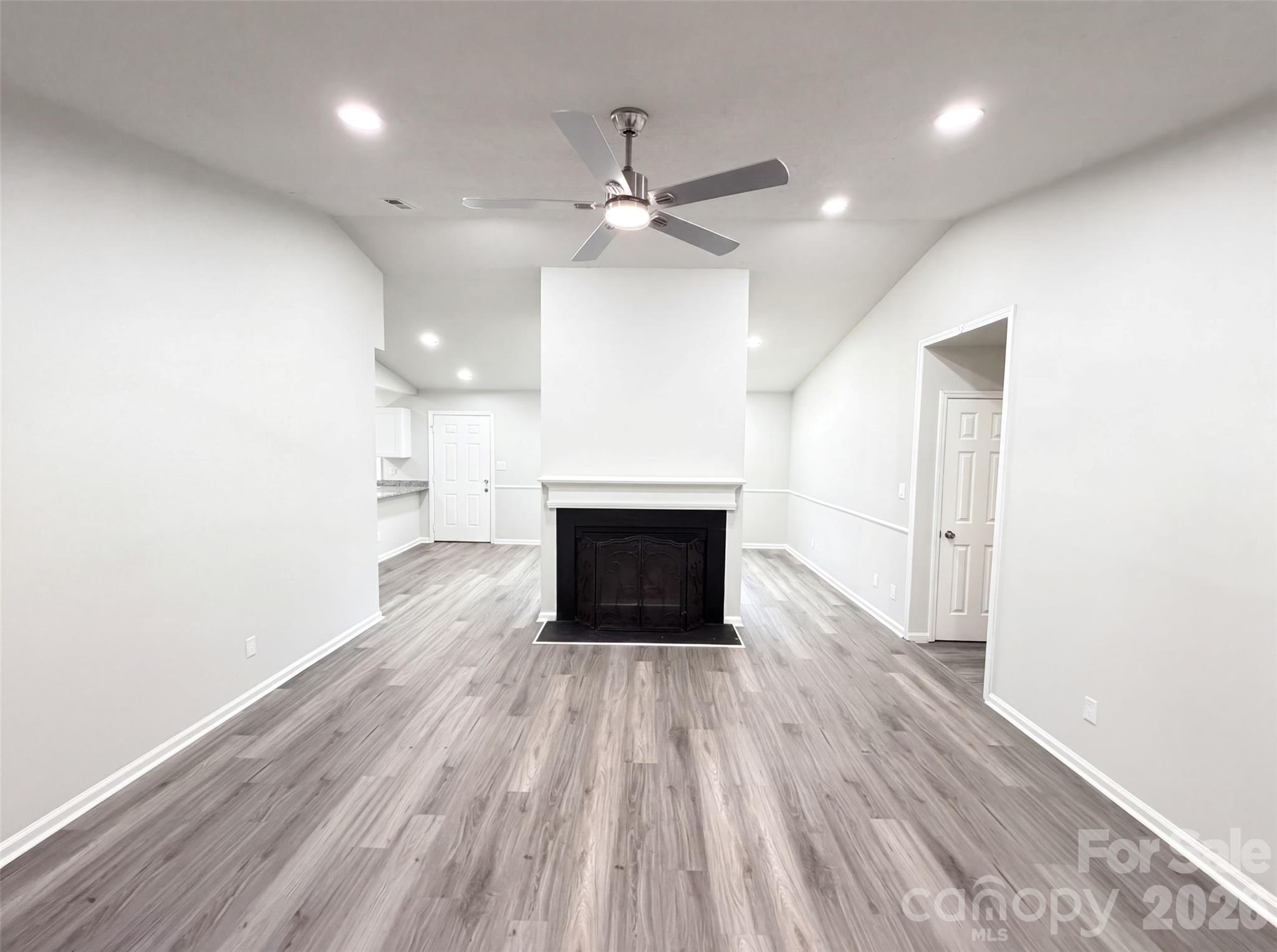 8822 Hunter Green Lane — Charlotte