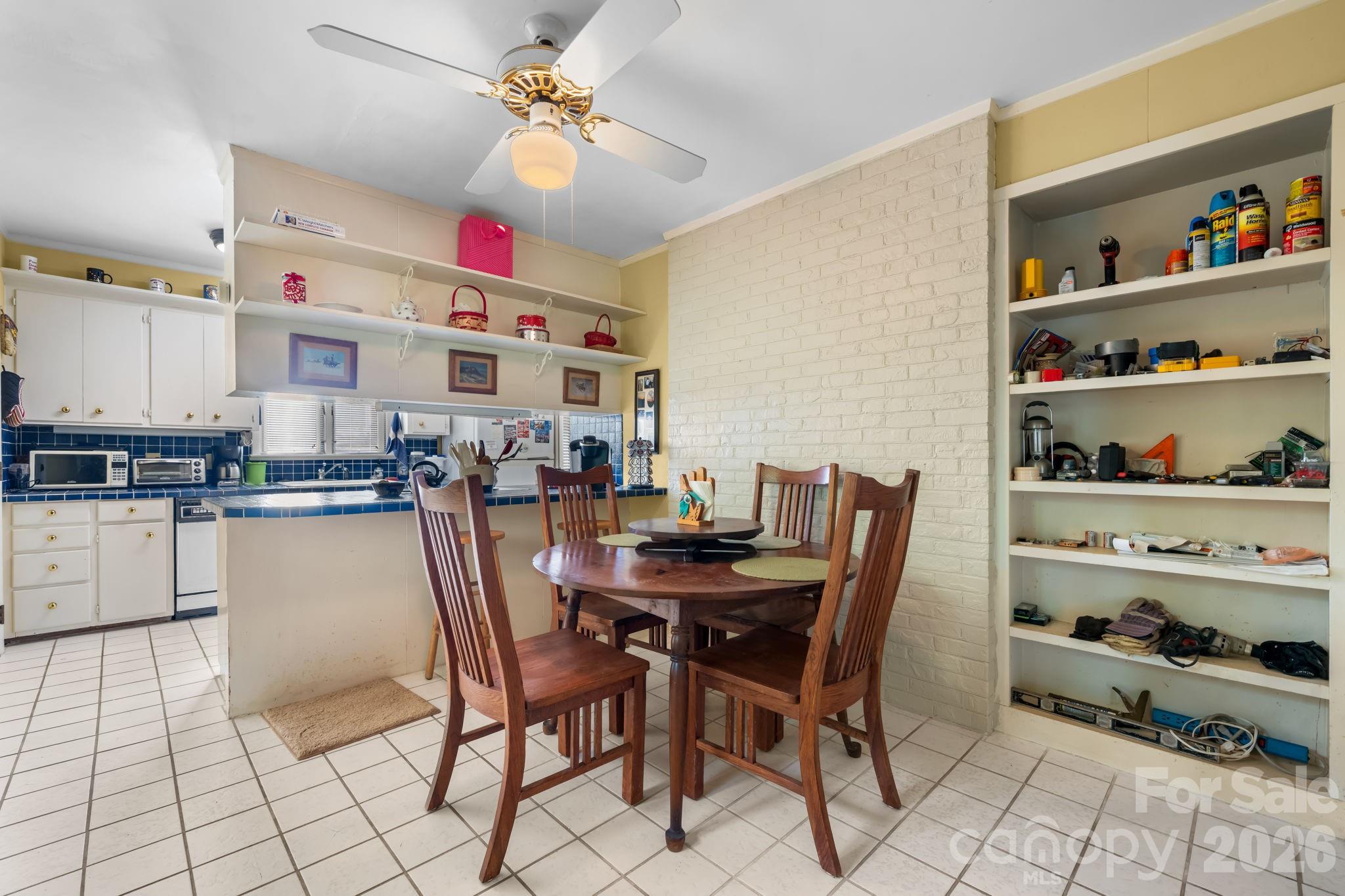 219 West Park Drive — Morganton