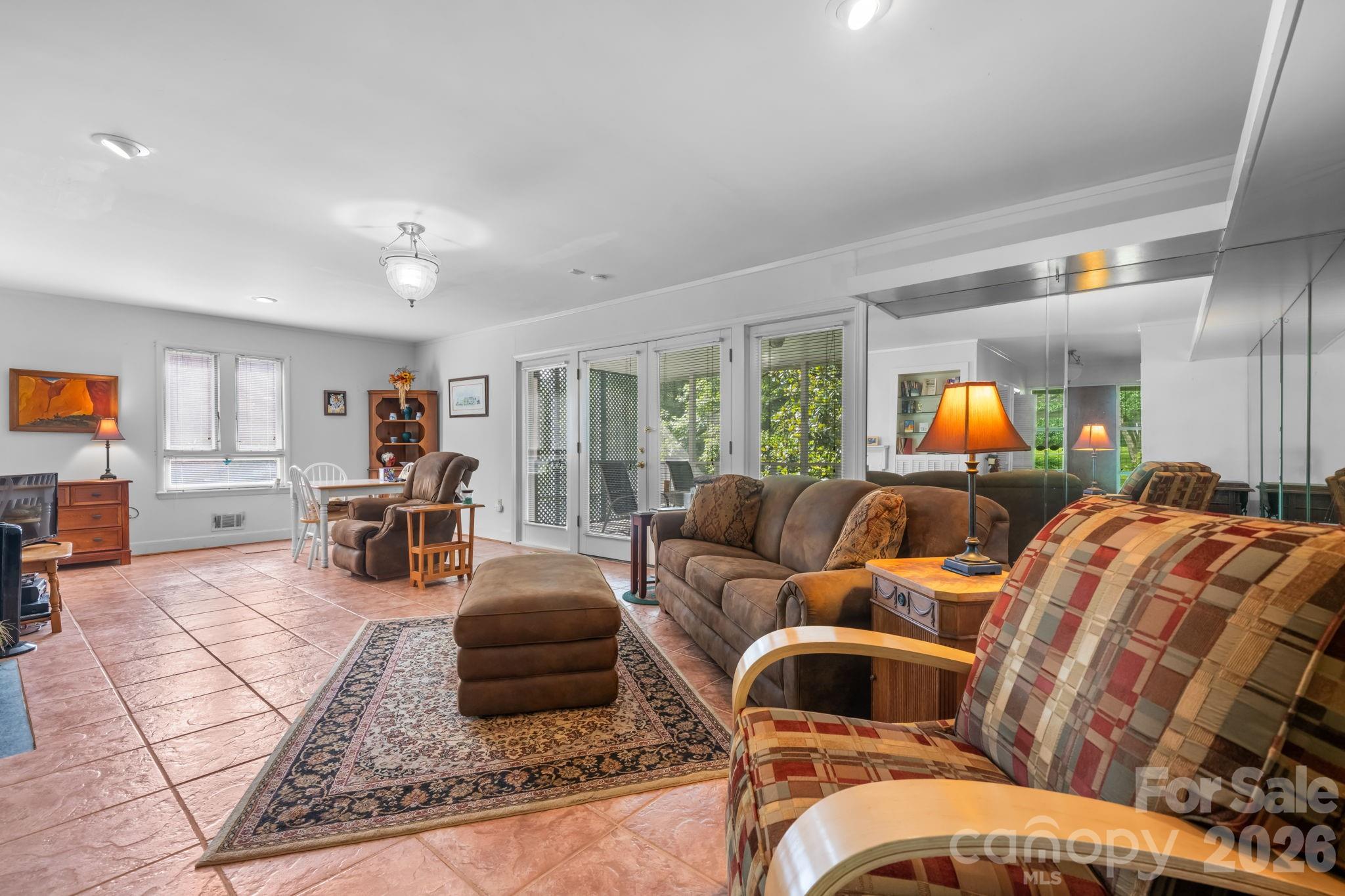 219 West Park Drive — Morganton