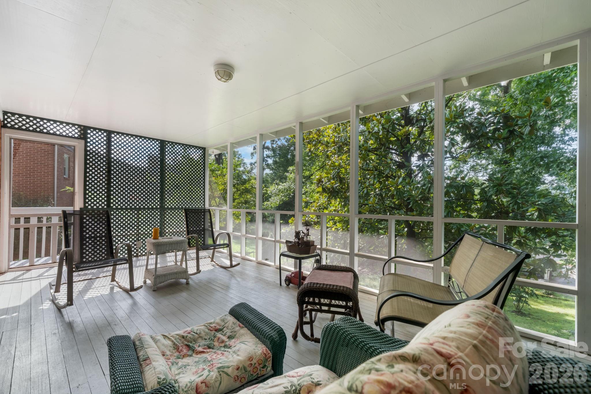 219 West Park Drive — Morganton