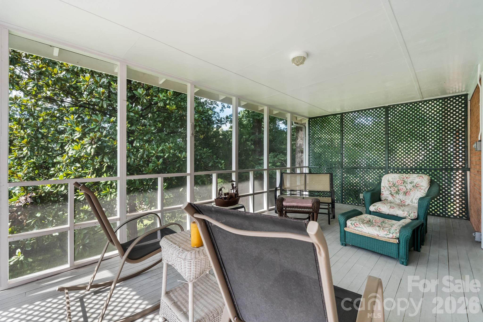 219 West Park Drive — Morganton