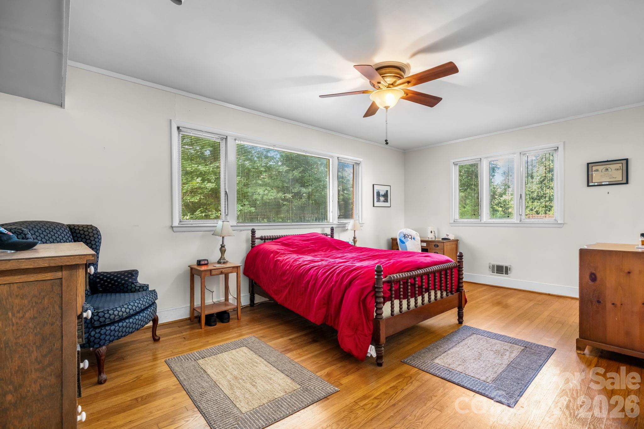 219 West Park Drive — Morganton