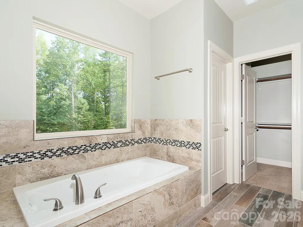 17410 Green Hill Road — Charlotte