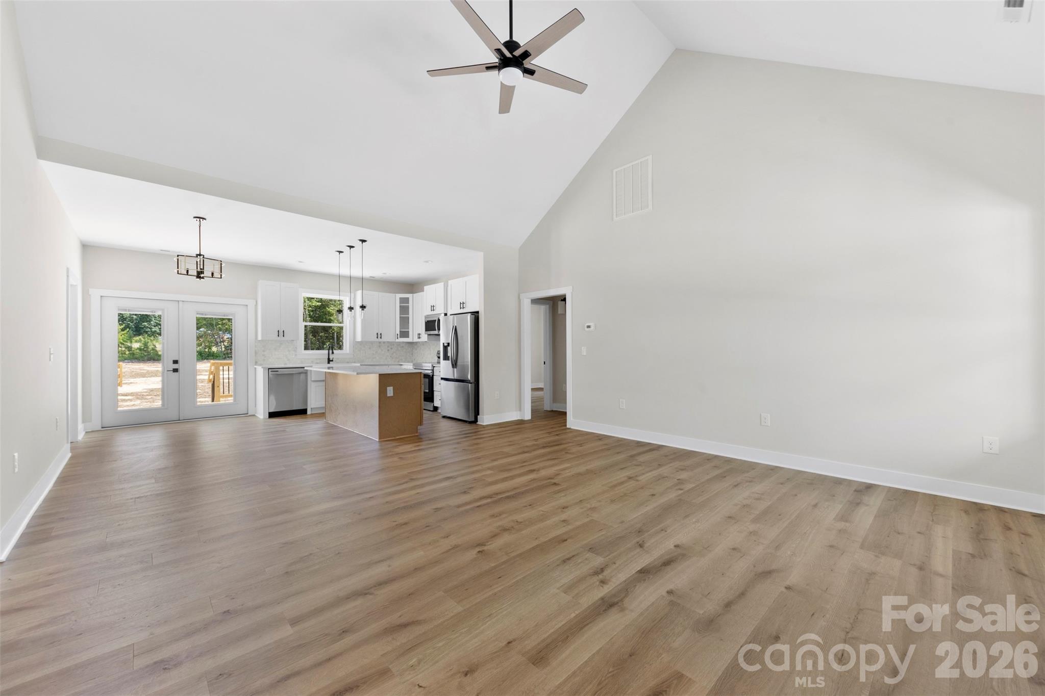 105 Darvee Road — Blacksburg