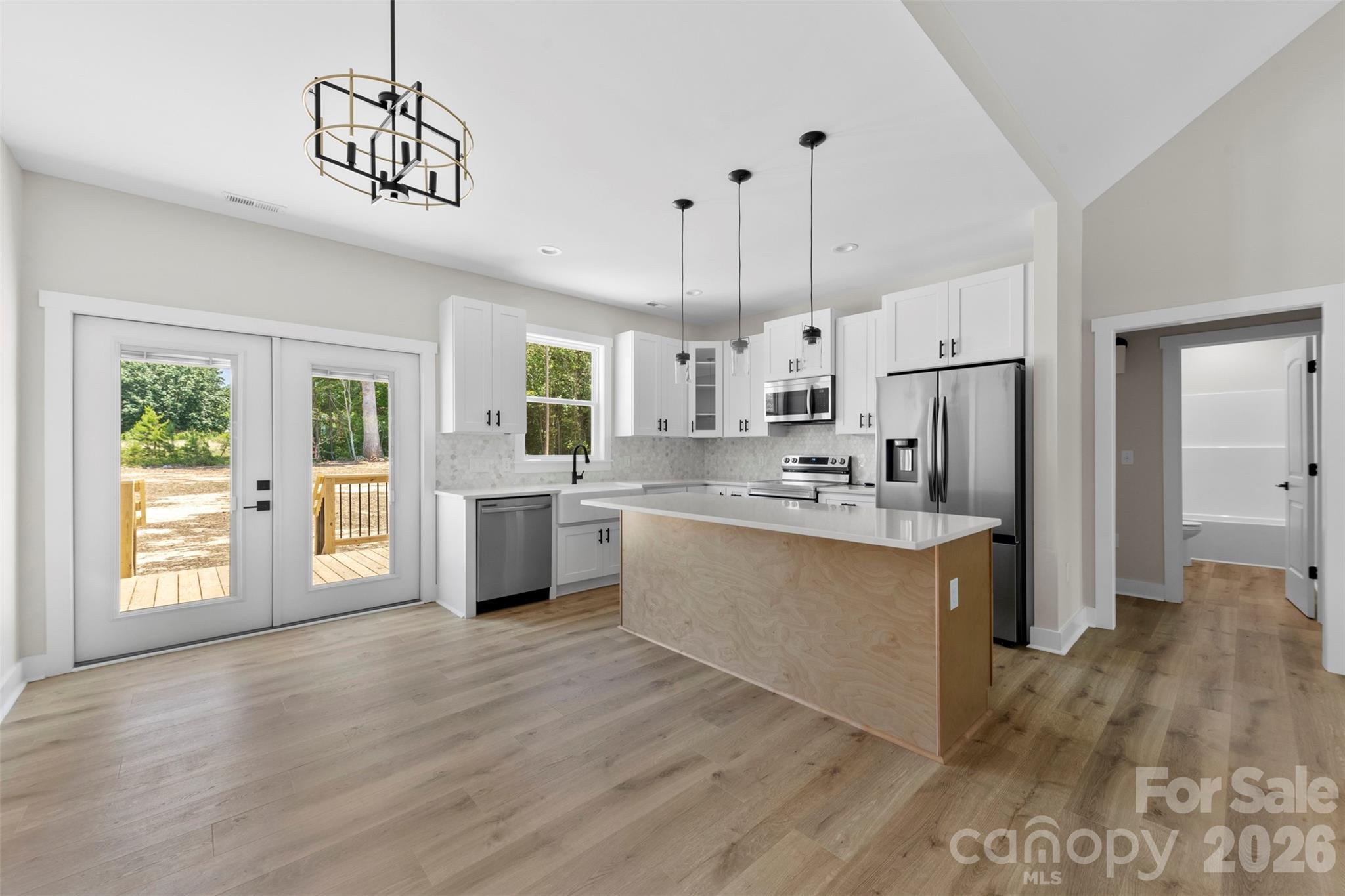 105 Darvee Road — Blacksburg