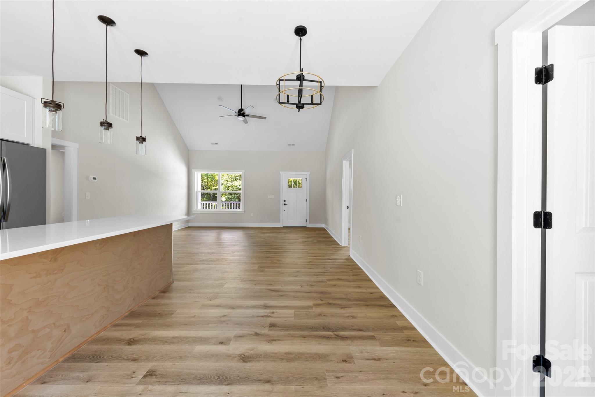 105 Darvee Road — Blacksburg