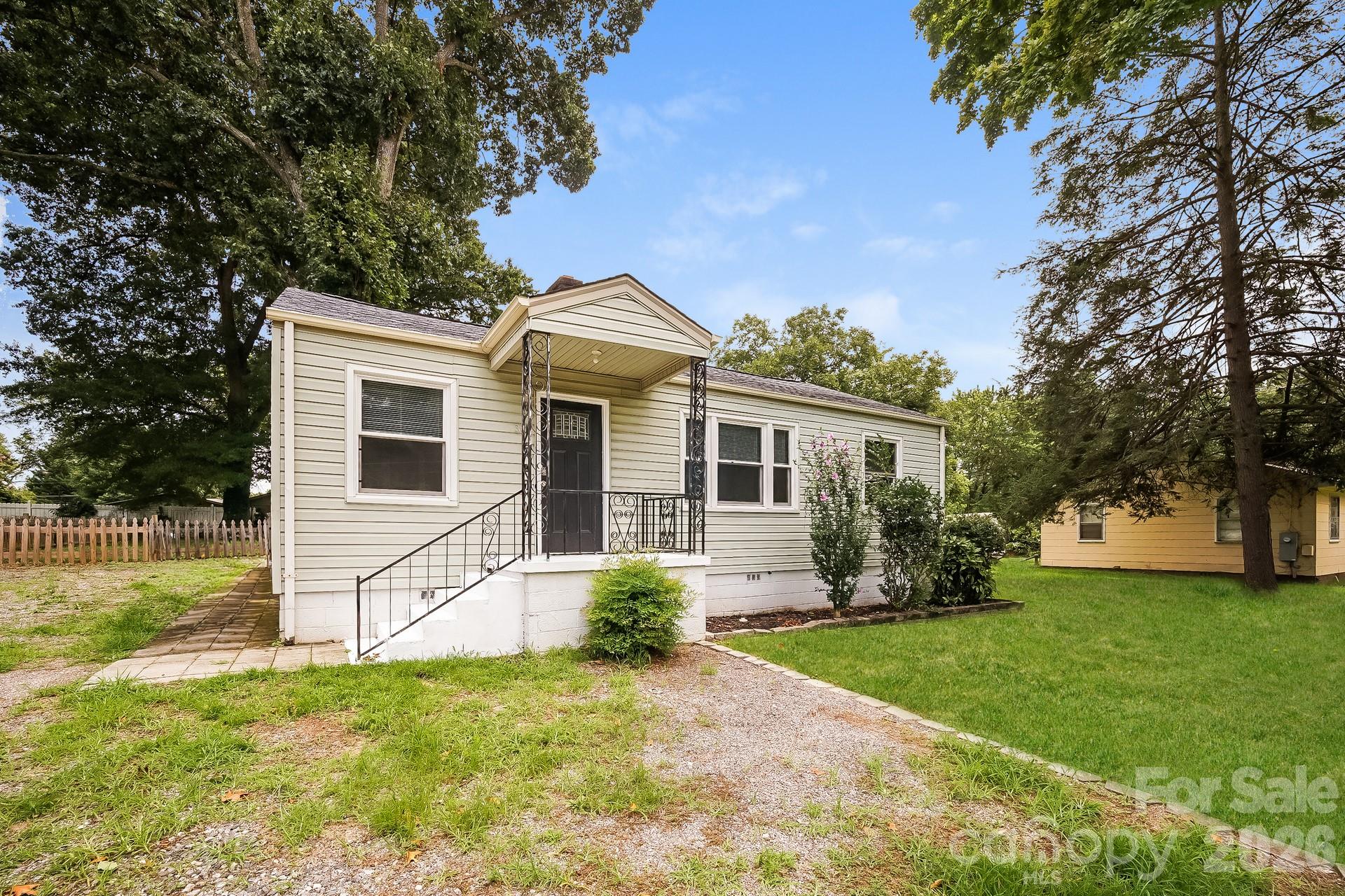 309 Eastside Drive — Statesville