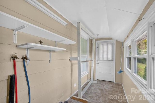 403 SW Spruce Street SW — Lenoir