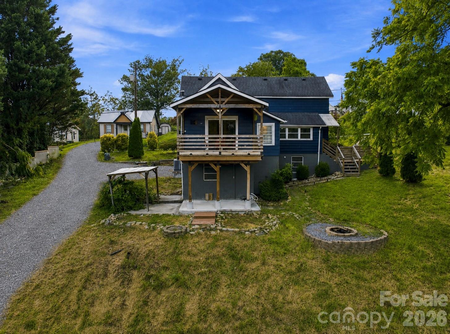 403 SW Spruce Street SW — Lenoir