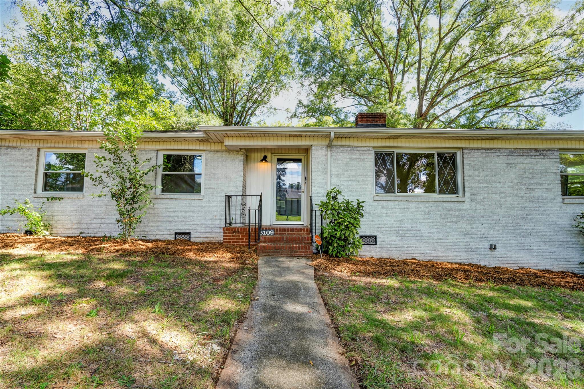 6109 Robinson Church Road — Charlotte