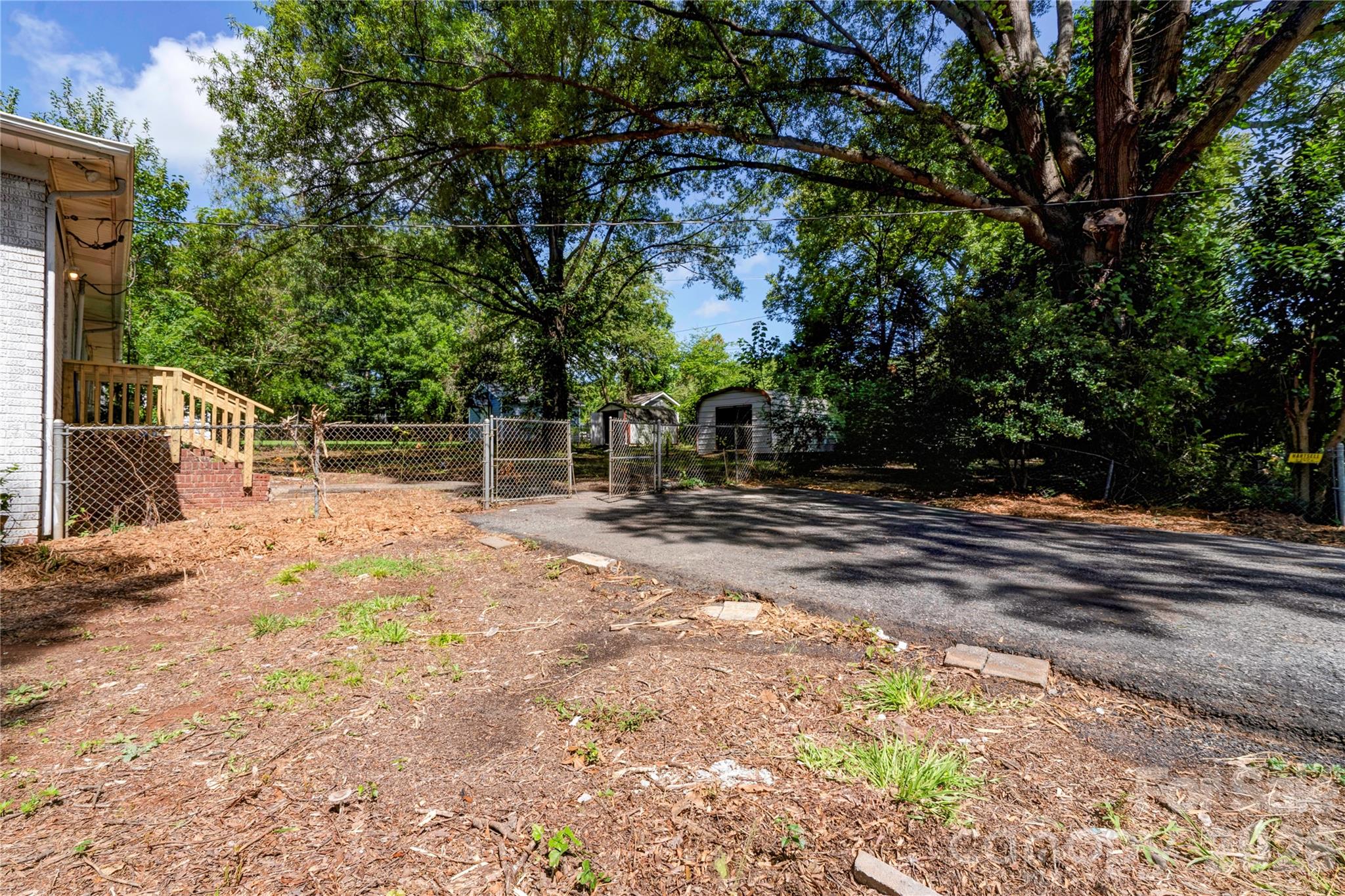 6109 Robinson Church Road — Charlotte
