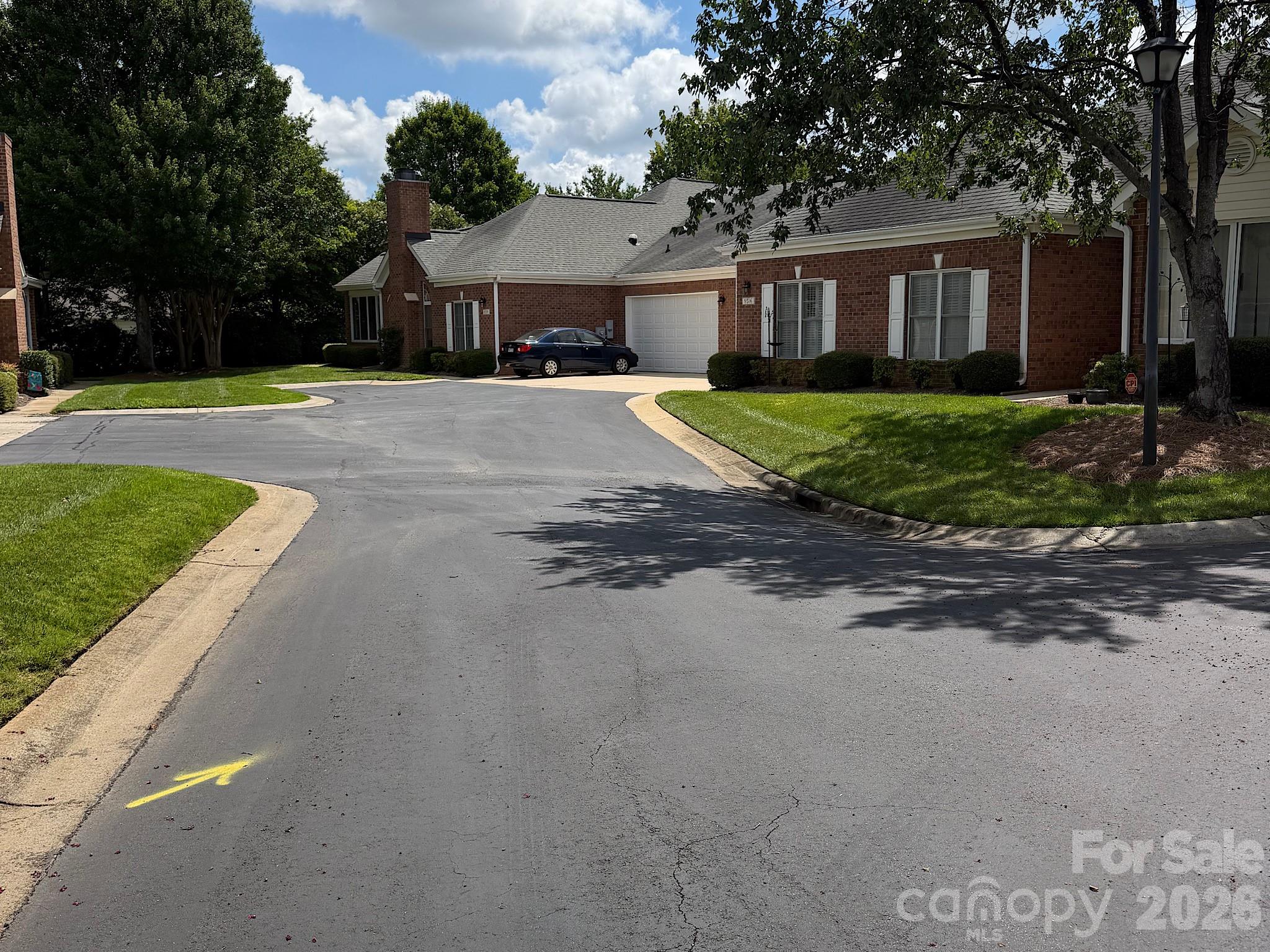 8528 Highland Glen Drive — Charlotte