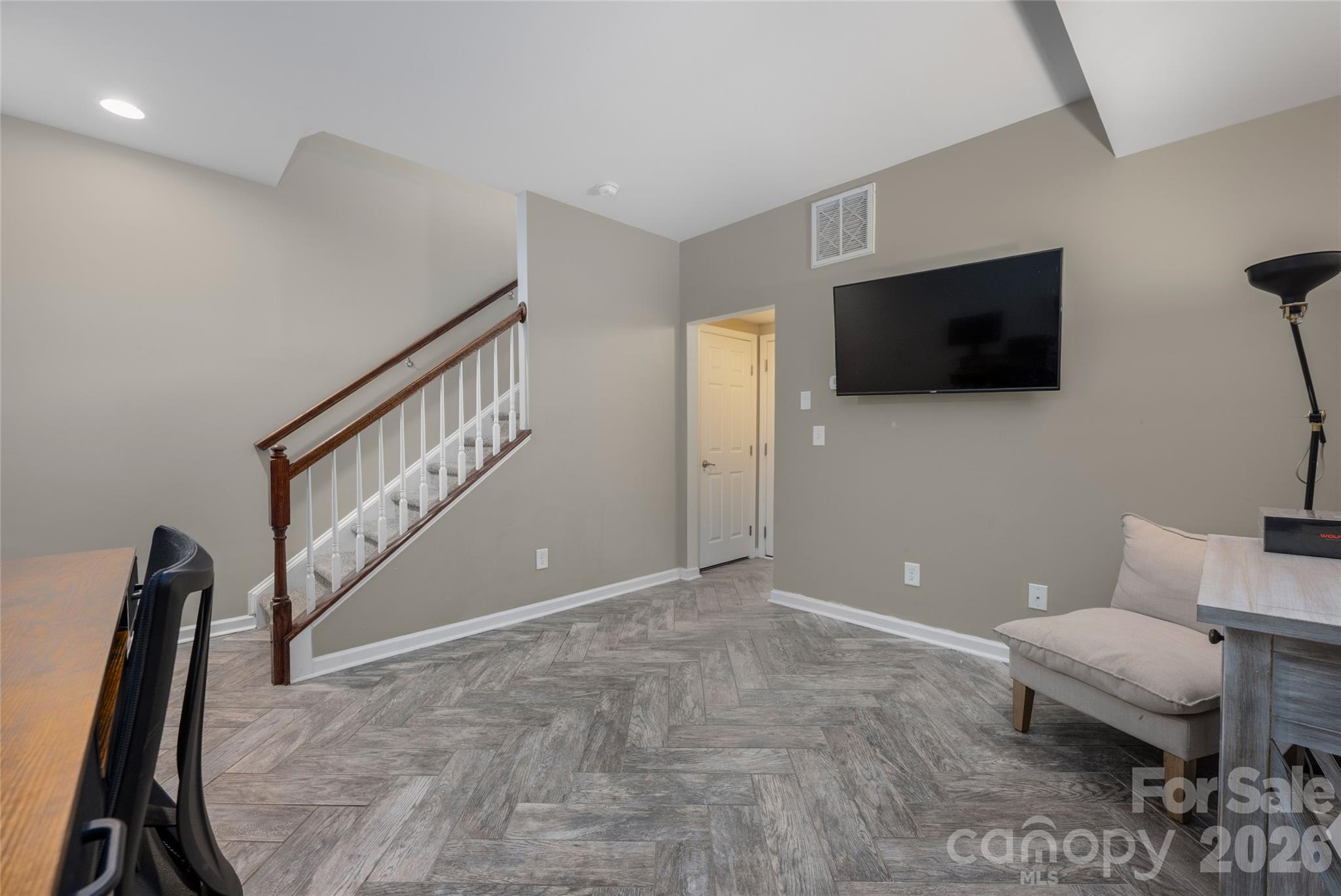 13811 Hill Street — Huntersville