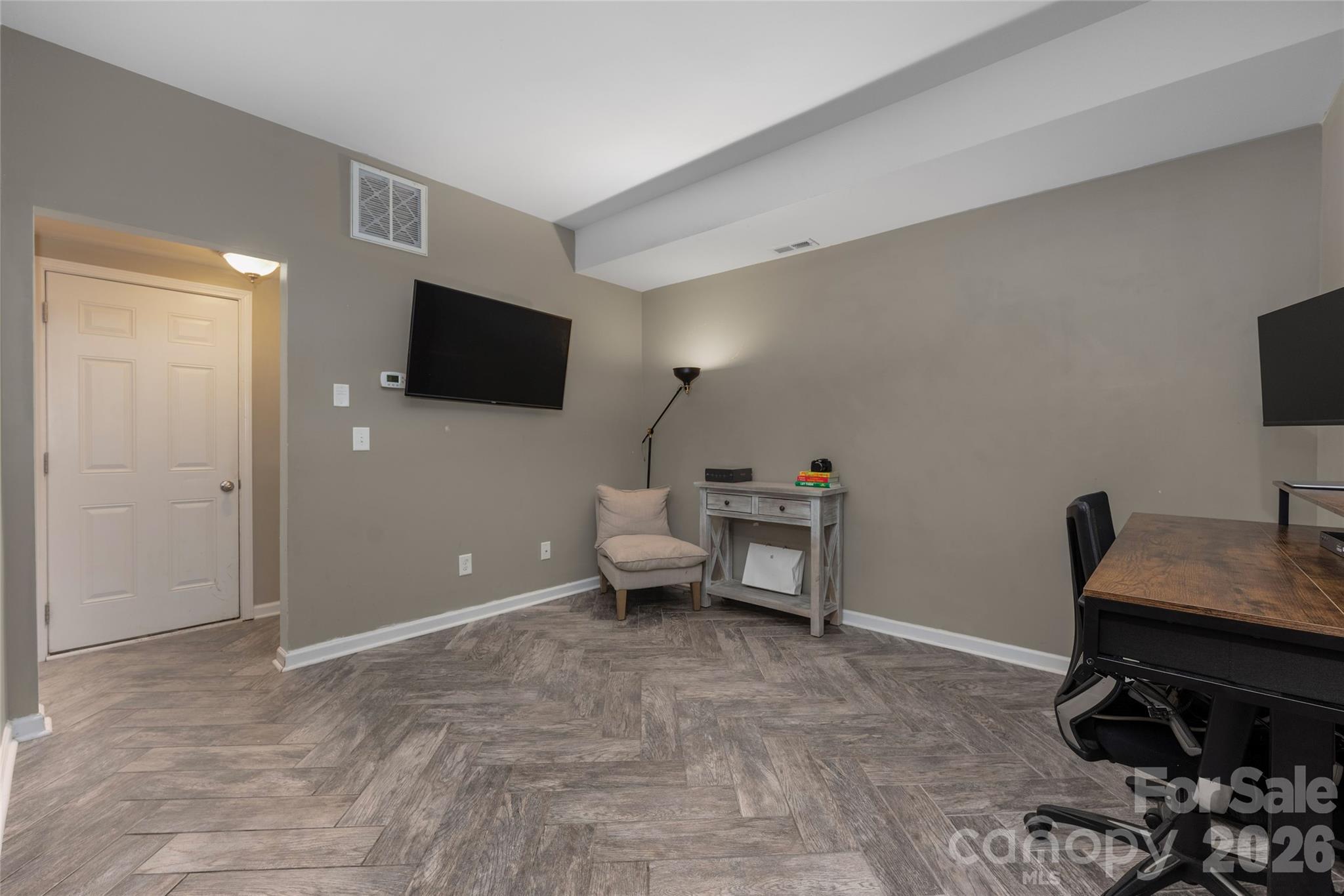 13811 Hill Street — Huntersville